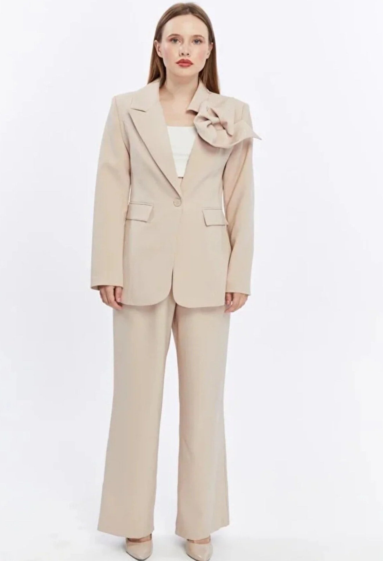 Gül Detaylı Bej Blazer - Ceket