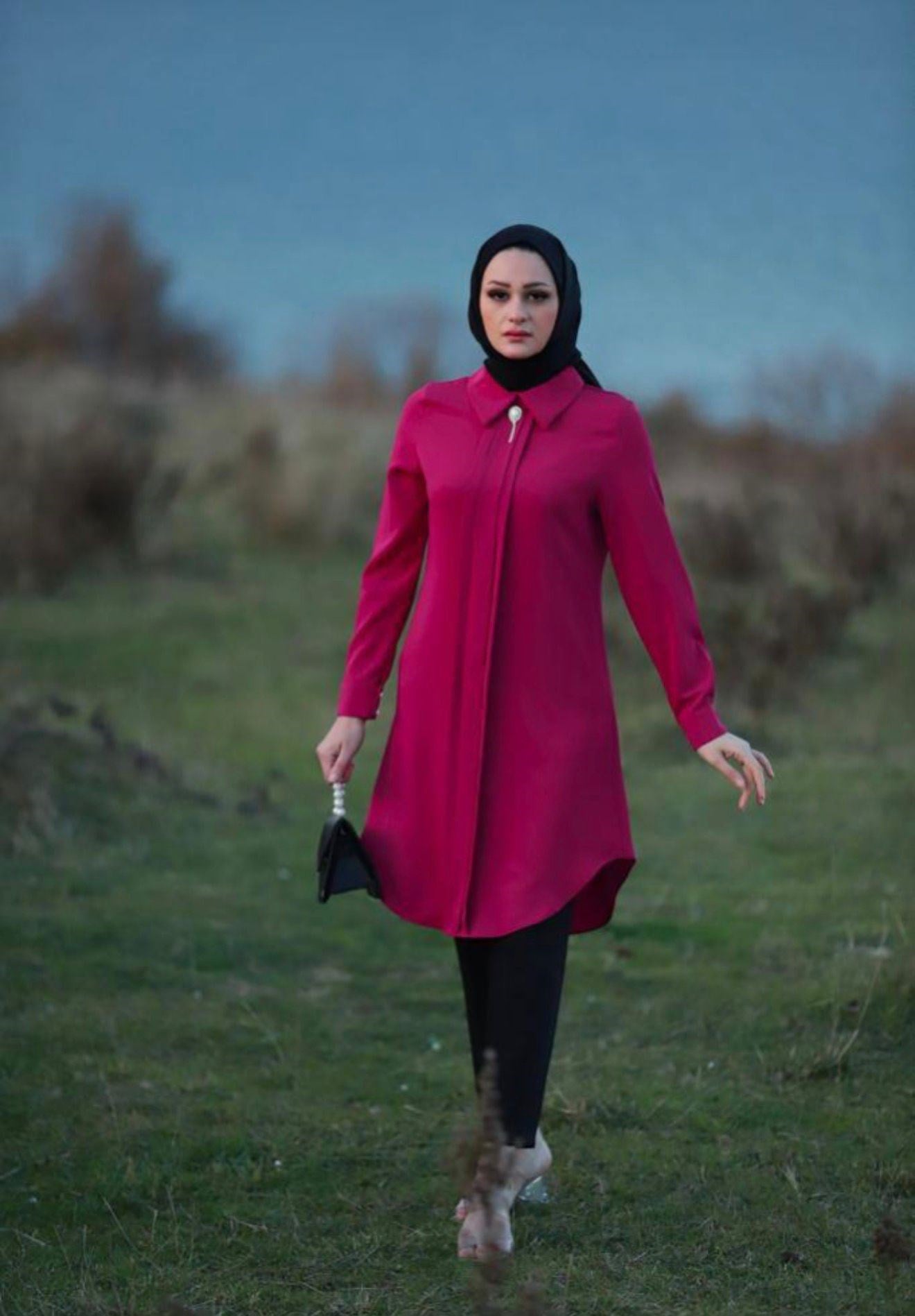 Pembe Bronş Detaylı - Gömlek