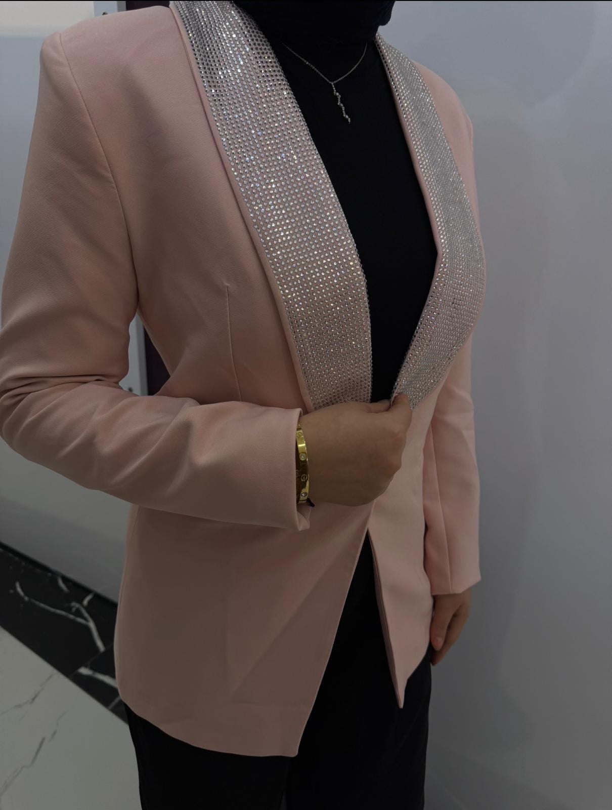 Yakası Taş Detaylı - Ceket