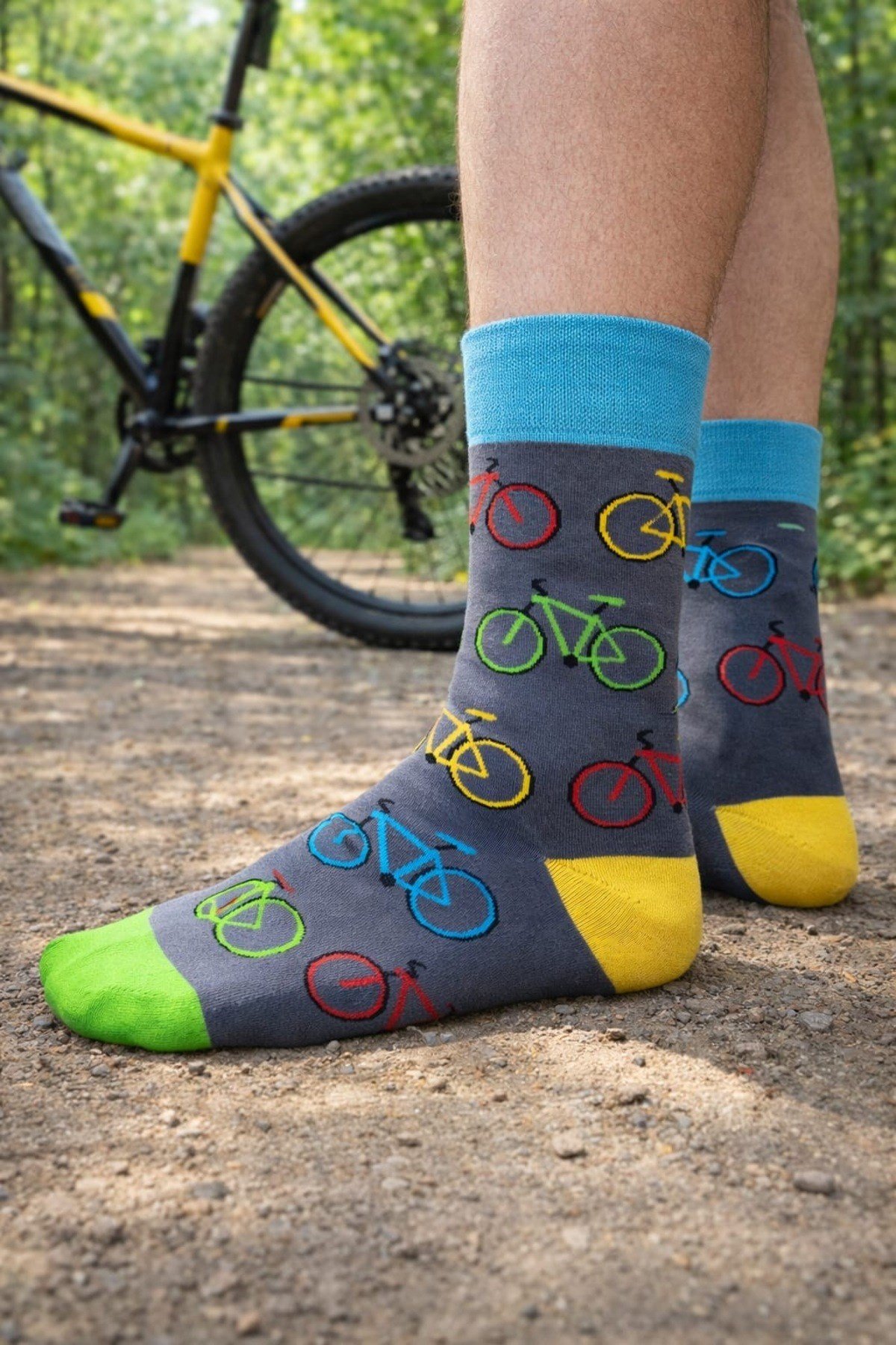 Bisiklet Desenli Renkli Unisex Çorap – Sportif ve Eğlenceli Tasarım 🚴‍♂️