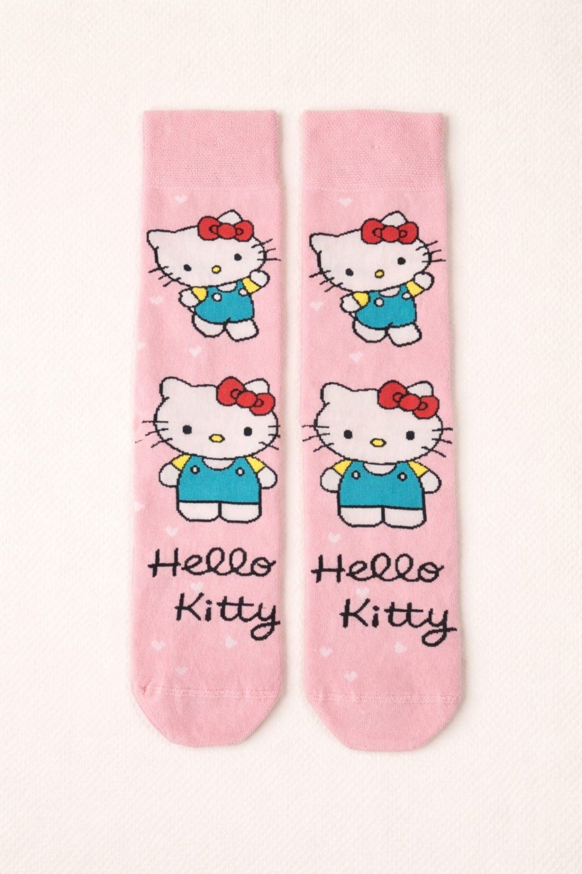 Hello Kitty Lisanslı Pembe Soket Çorap – Sevimli ve Renkli Tasarım