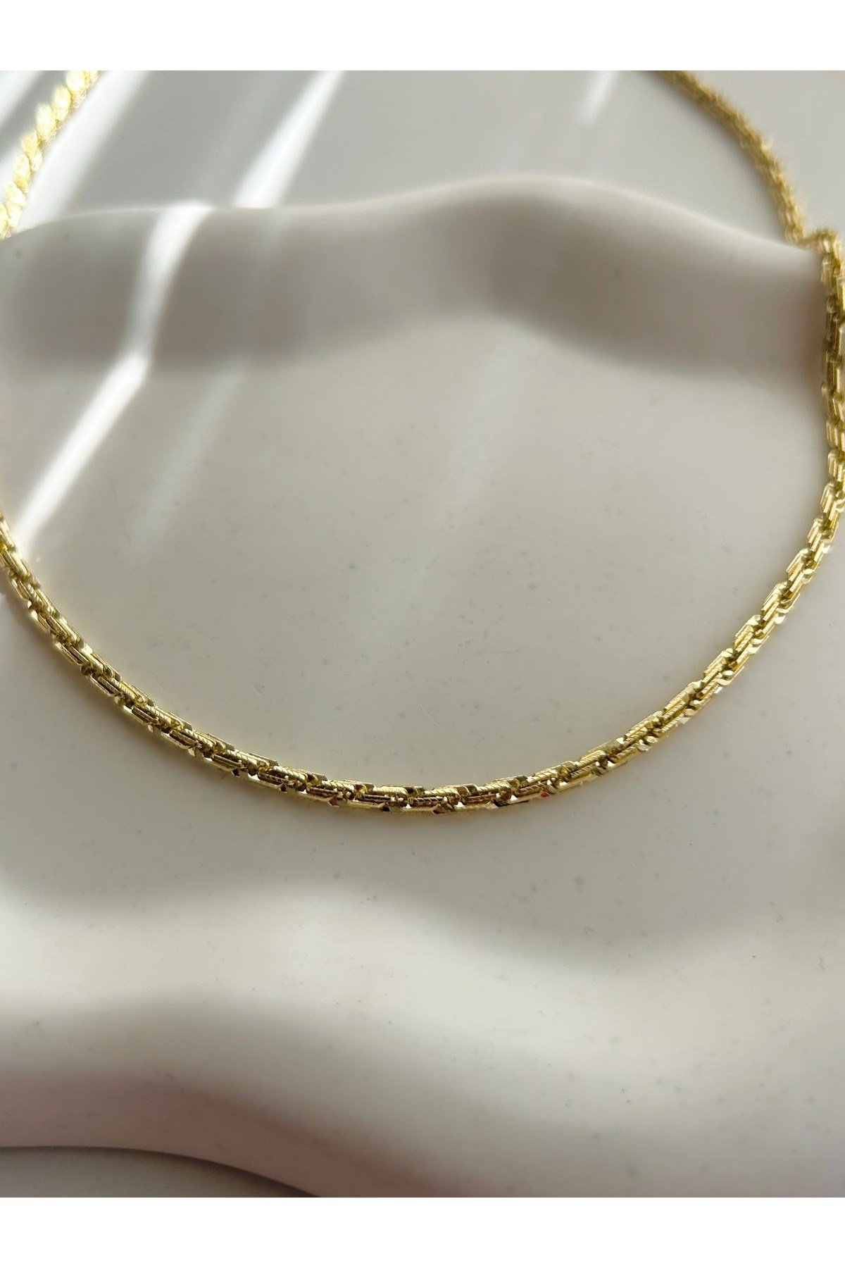 14K Altın Kaplama Köşeli Zincir Kolye