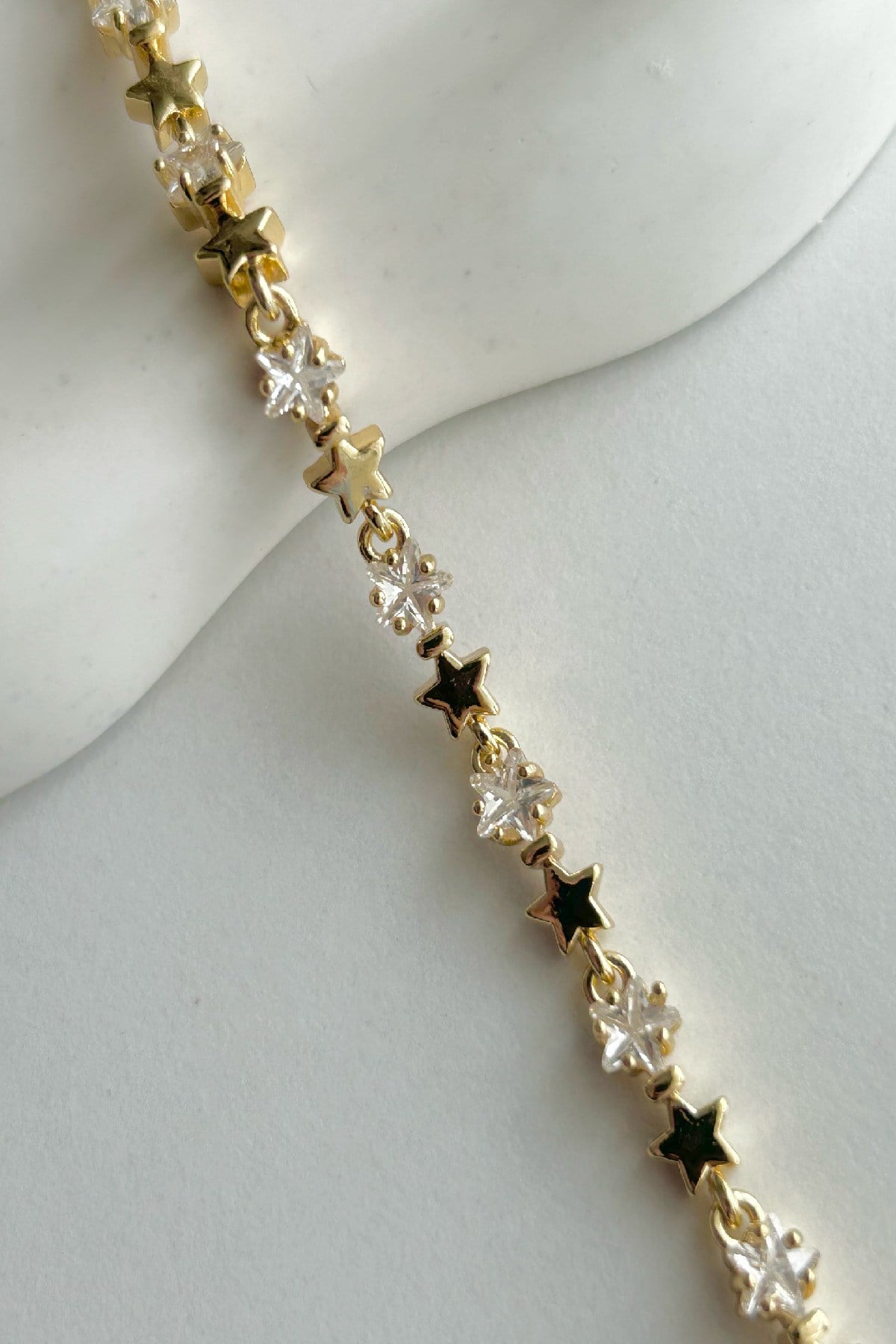 14K Altın Kaplama Taşlı ve Yıldızlı Kadın Bileklik - Ayarlanabilir (17 cm+2 cm)