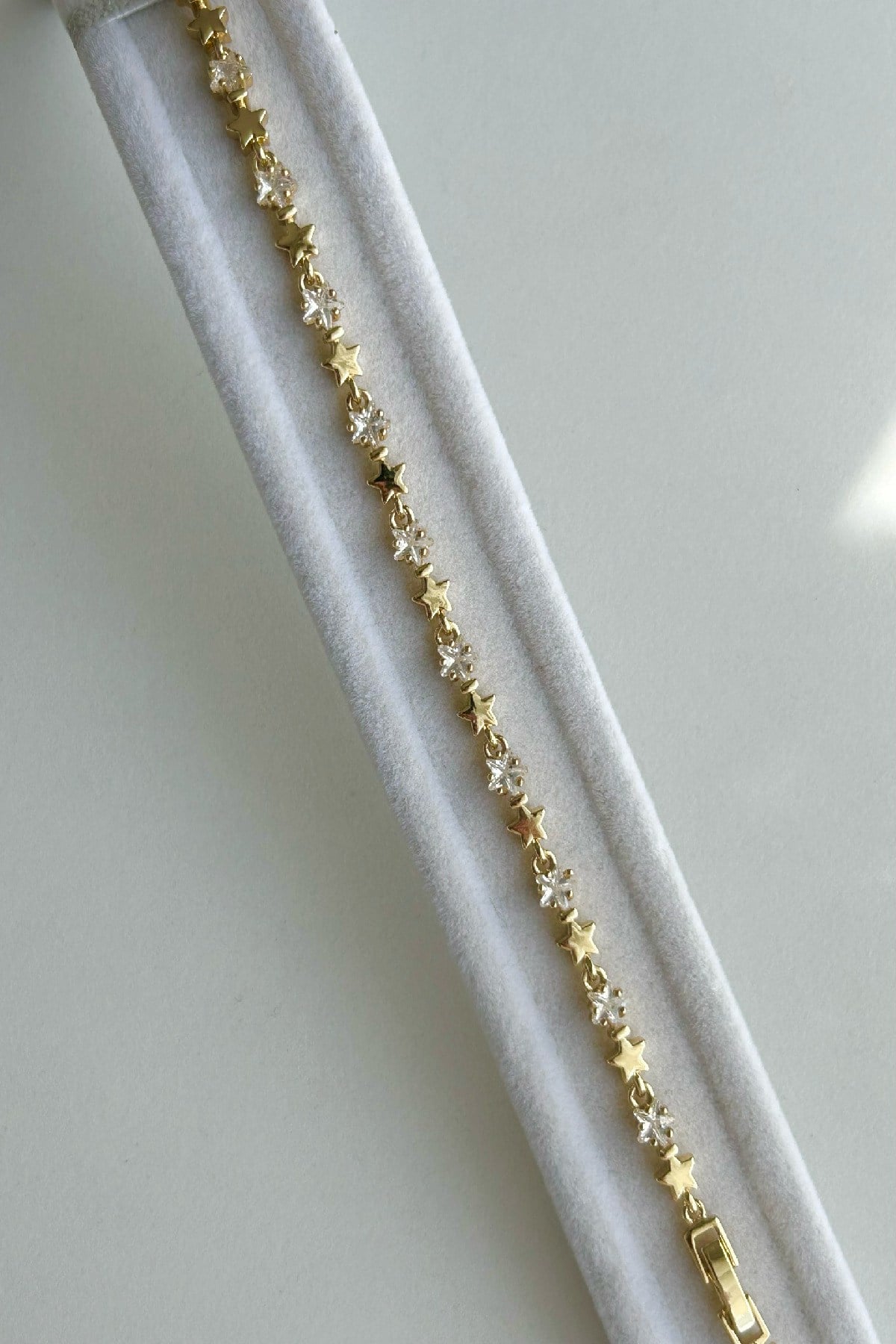 14K Altın Kaplama Taşlı ve Yıldızlı Kadın Bileklik - Ayarlanabilir (17 cm+2 cm)
