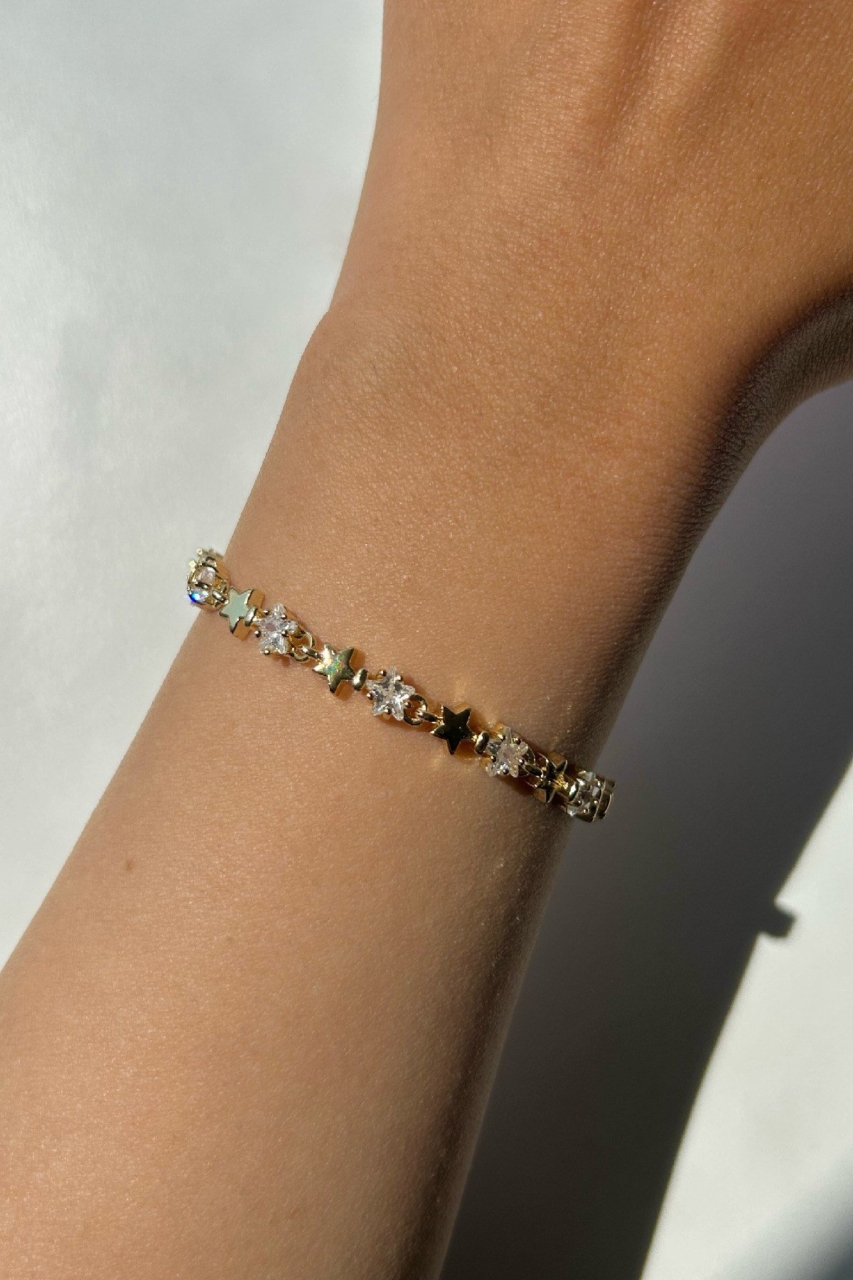 14K Altın Kaplama Taşlı ve Yıldızlı Kadın Bileklik - Ayarlanabilir (17 cm+2 cm)