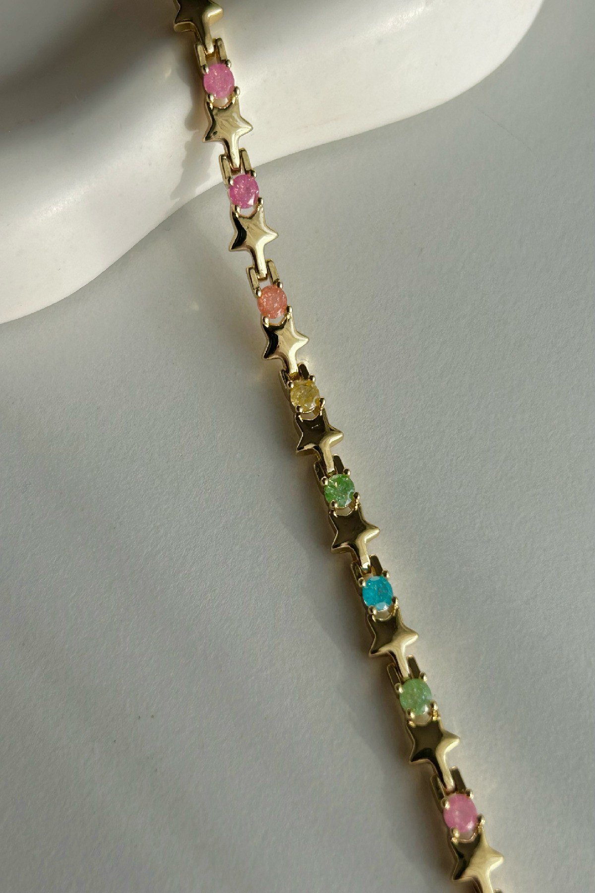 14K Altın Kaplama Yıldızlı ve Renkli Kadın Bileklik - Ayarlanabilir (17 cm+2 cm)
