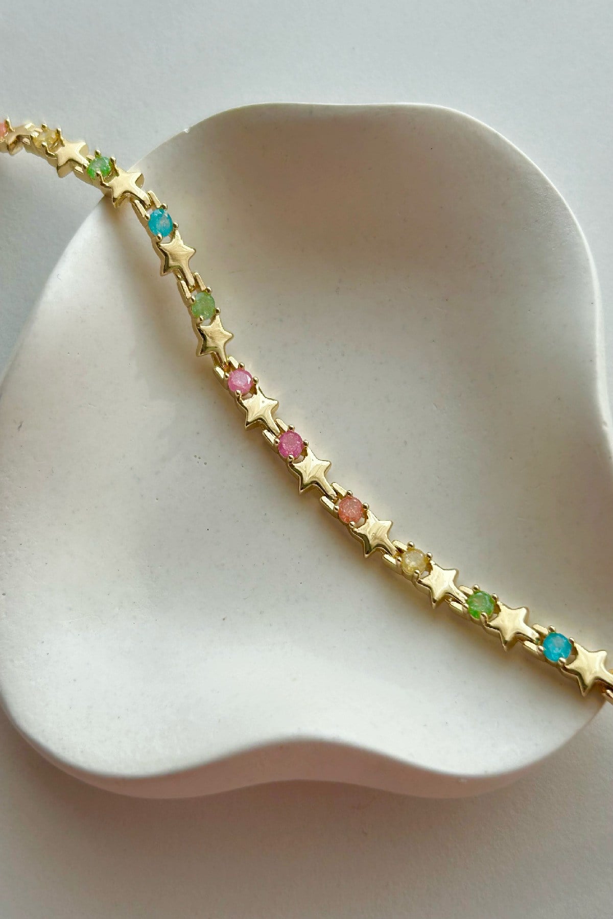 14K Altın Kaplama Yıldızlı ve Renkli Kadın Bileklik - Ayarlanabilir (17 cm+2 cm)