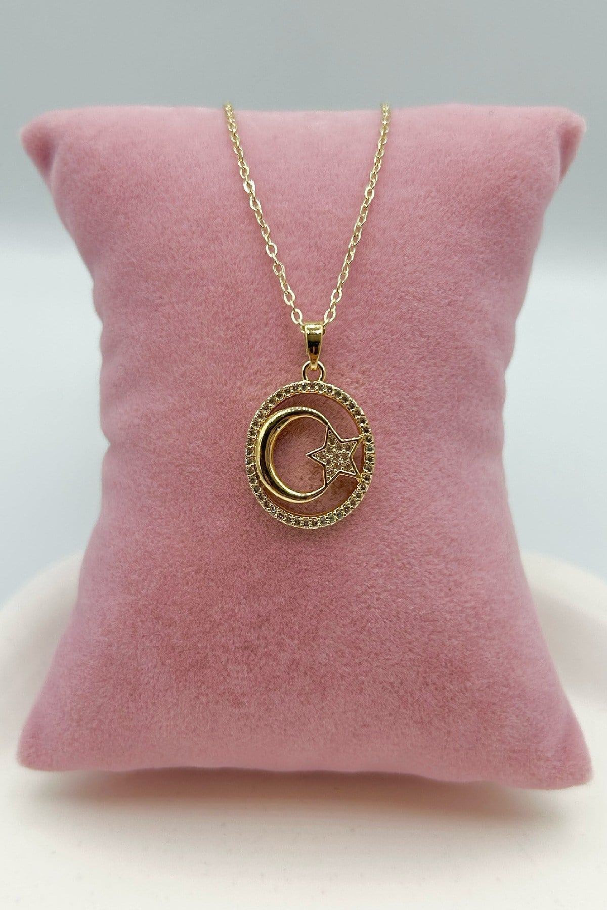 Ay Yıldız Işıltılı 14K Altın Renginde Zirkon Taşlı Çelik Kadın Kolye (22 cm+5 cm)