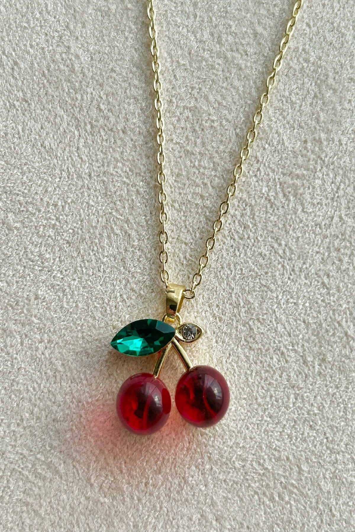 Fasetli Yaprak & Cabochon Kiraz Taşlı 14K Altın Renginde Çelik Kadın Kolye (21 cm+5 cm)