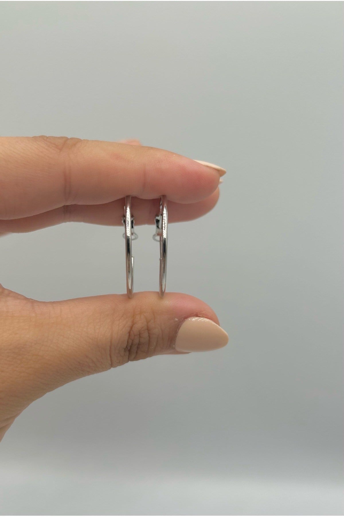 Klasik Halka Model Kadın Küpe Gold ve Gümüş Renk (3 cm)