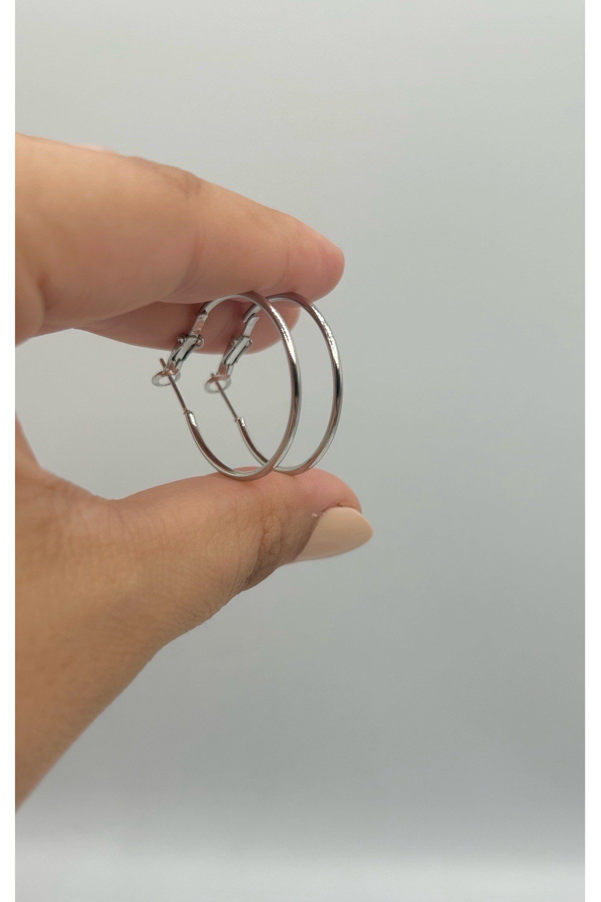 Klasik Halka Model Kadın Küpe Gold ve Gümüş Renk (3 cm)