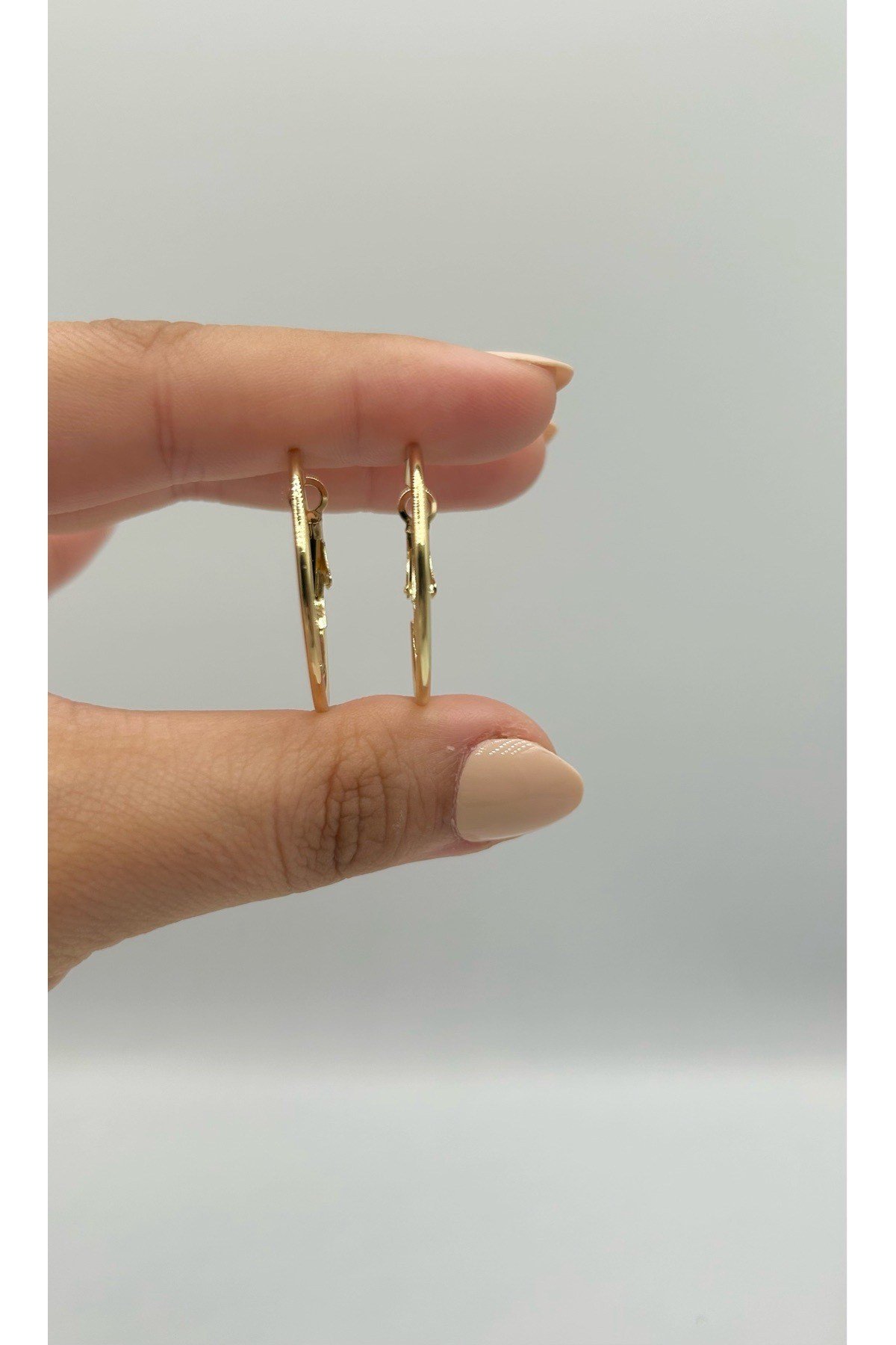 Klasik Halka Model Kadın Küpe Gold ve Gümüş Renk (3 cm)
