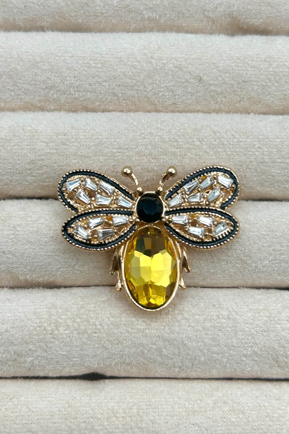 Kristal Taşlı Kraliçe Arı Yaka Broş (2.5 cm) - Çanta, Şapka, Eşarp ve Ceket'te Kullanılabilir