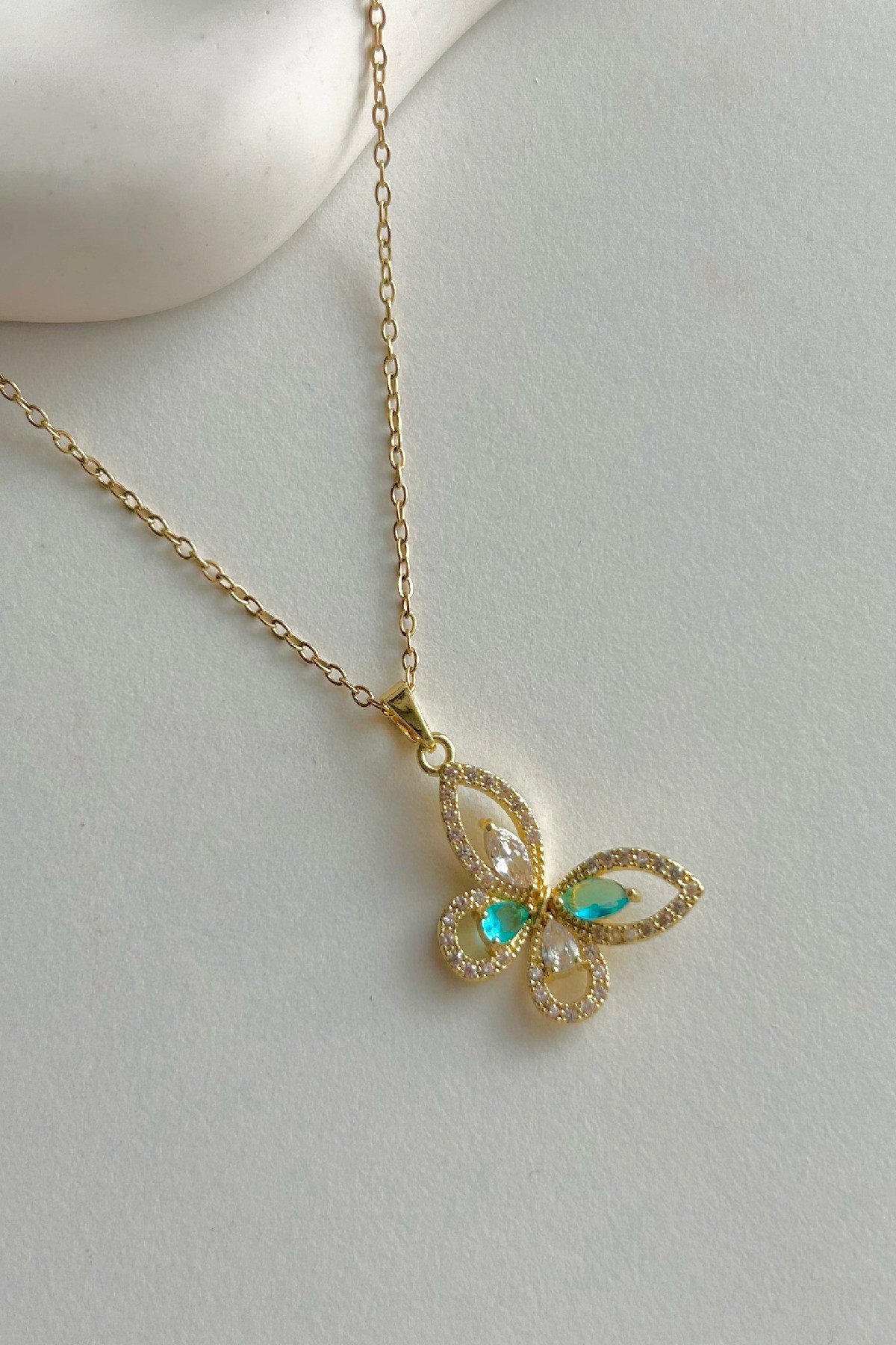 Kristal Taşlı Mavi Renk Zarif Kelebek Kadın Çelik Kolye (23 cm+5 cm)