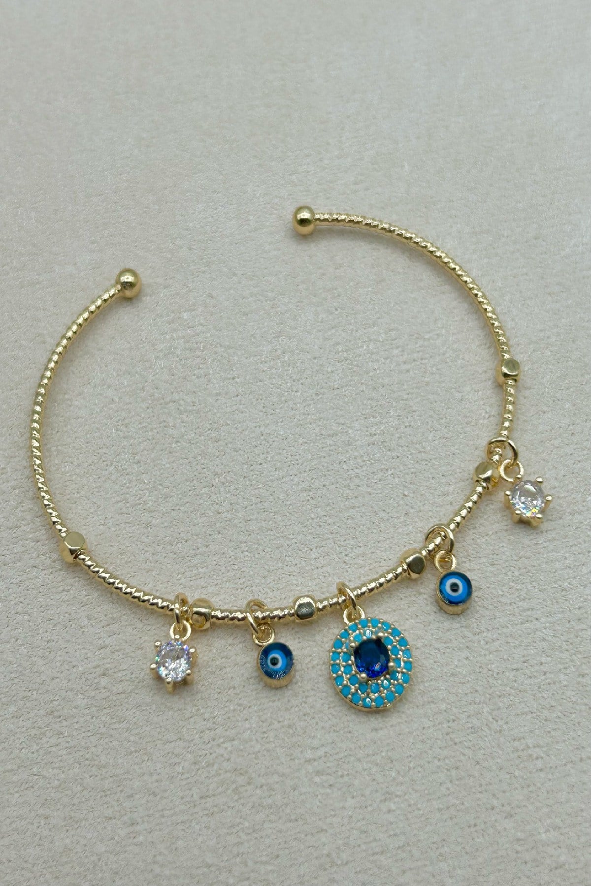 Mavi Taşlı Nazar Charmlı Gold Renk Kadın Bileklik - Ayarlanabilir