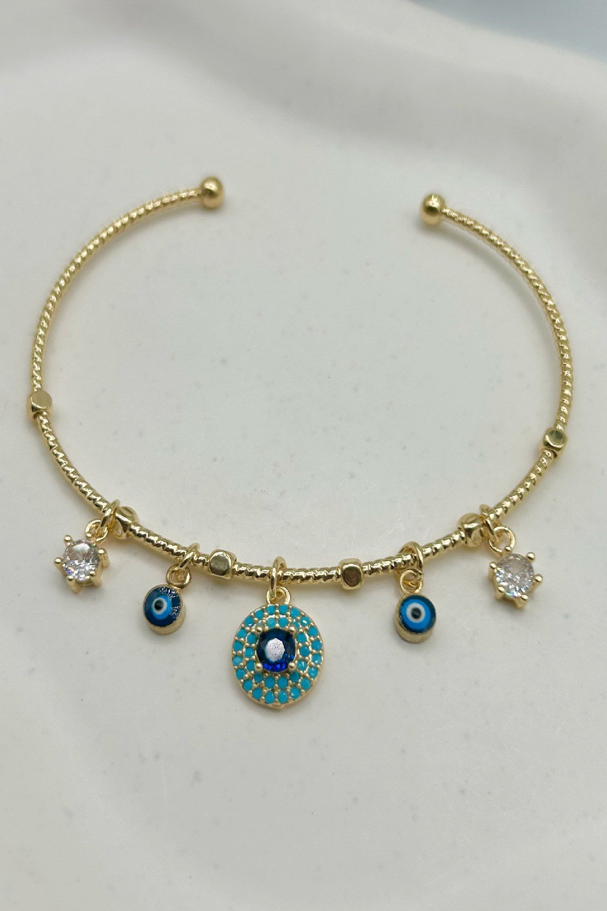 Mavi Taşlı Nazar Charmlı Gold Renk Kadın Bileklik - Ayarlanabilir