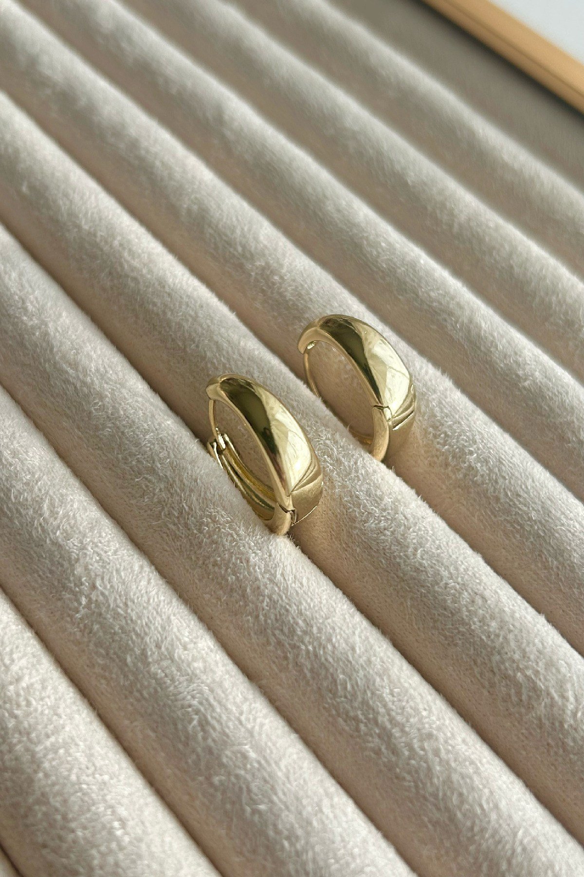 Özel Seri 14K Altın Kaplama Basic Halka Kadın Küpe (Birinci Sınıf Kalite/Kararmaz/Paslanmaz) - Gold/Gümüş