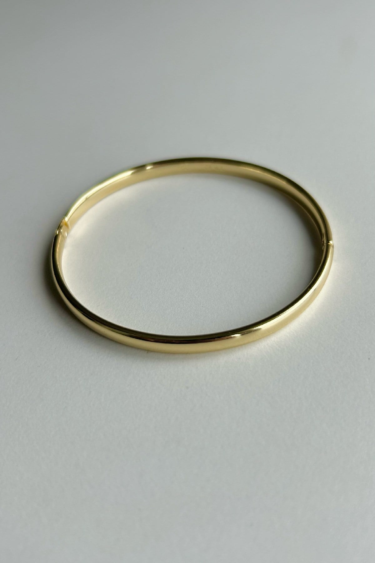 Özel Seri 14K Altın Kaplama İnce Kadın Kelepçe Bileklik (Birinci Sınıf Kalite/Kararmaz/Paslanmaz) - 18 cm