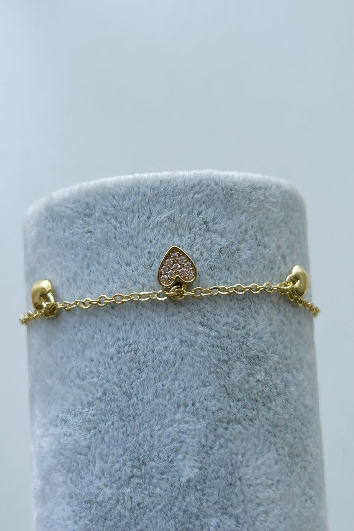Özel Seri 14K Altın Kaplama Kalpli Zarif Kadın Bileklik (Birinci Sınıf Kalite/Kararmaz/Paslanmaz) -Ayarlanabilir (16cm + 3cm)