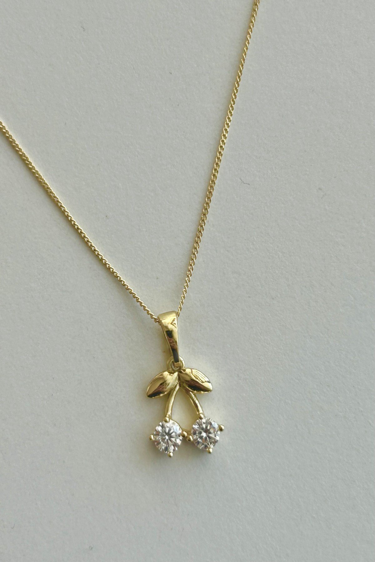 Özel Seri 14K Altın Kaplama Kirazlı Kolye ve Küpe Kadın Set Takı (Birinci Sınıf Kalite/Kararmaz/Paslanmaz) - 24cm