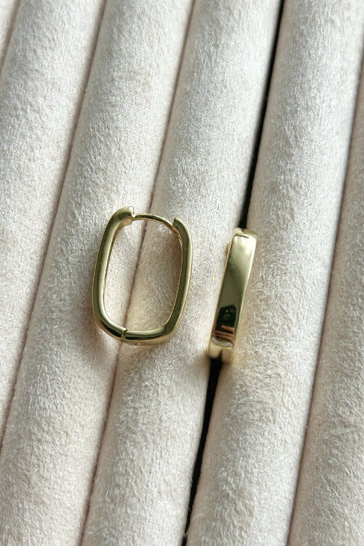 Özel Seri Basic Kadın Küpe - 14K Altın Kaplama - Gold ve Gümüş Renk (Birinci Sınıf Kalite/Kararmaz/Paslanmaz)