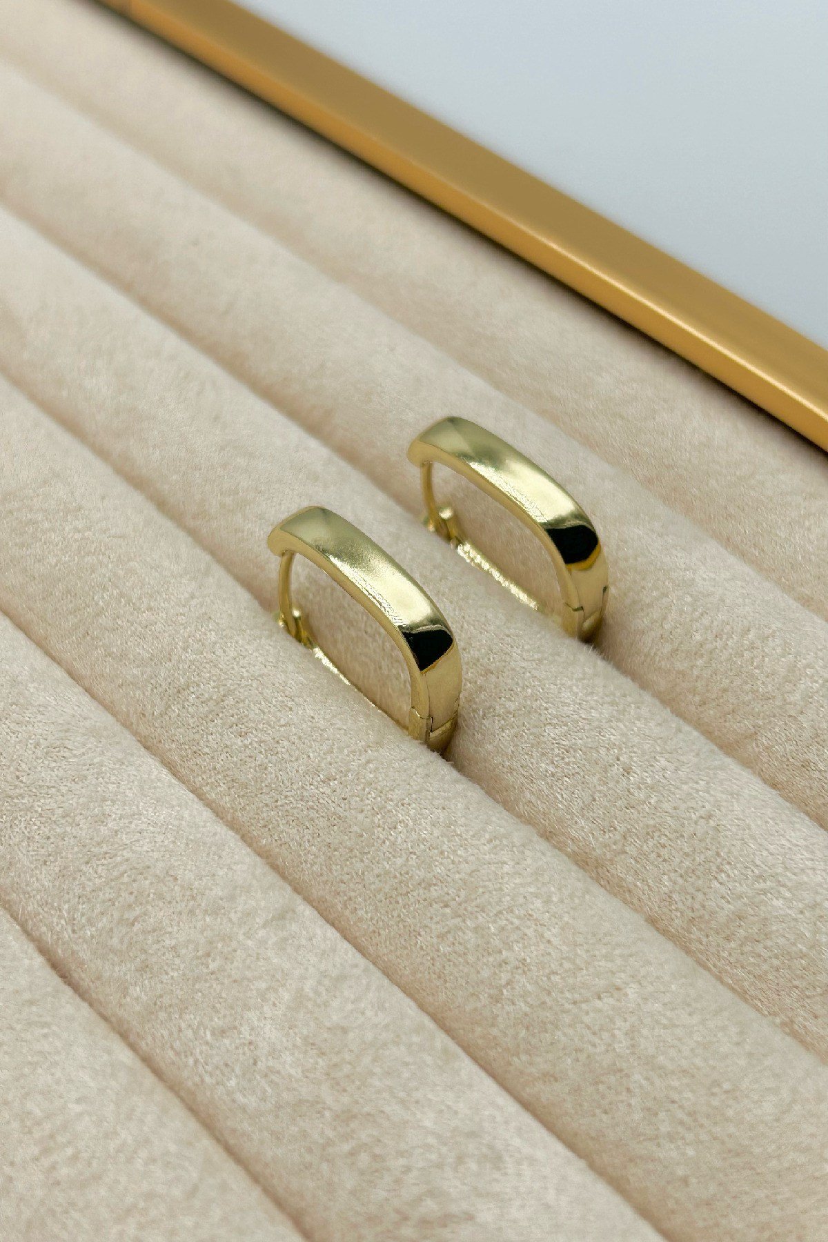 Özel Seri Basic Kadın Küpe - 14K Altın Kaplama - Gold ve Gümüş Renk (Birinci Sınıf Kalite/Kararmaz/Paslanmaz)