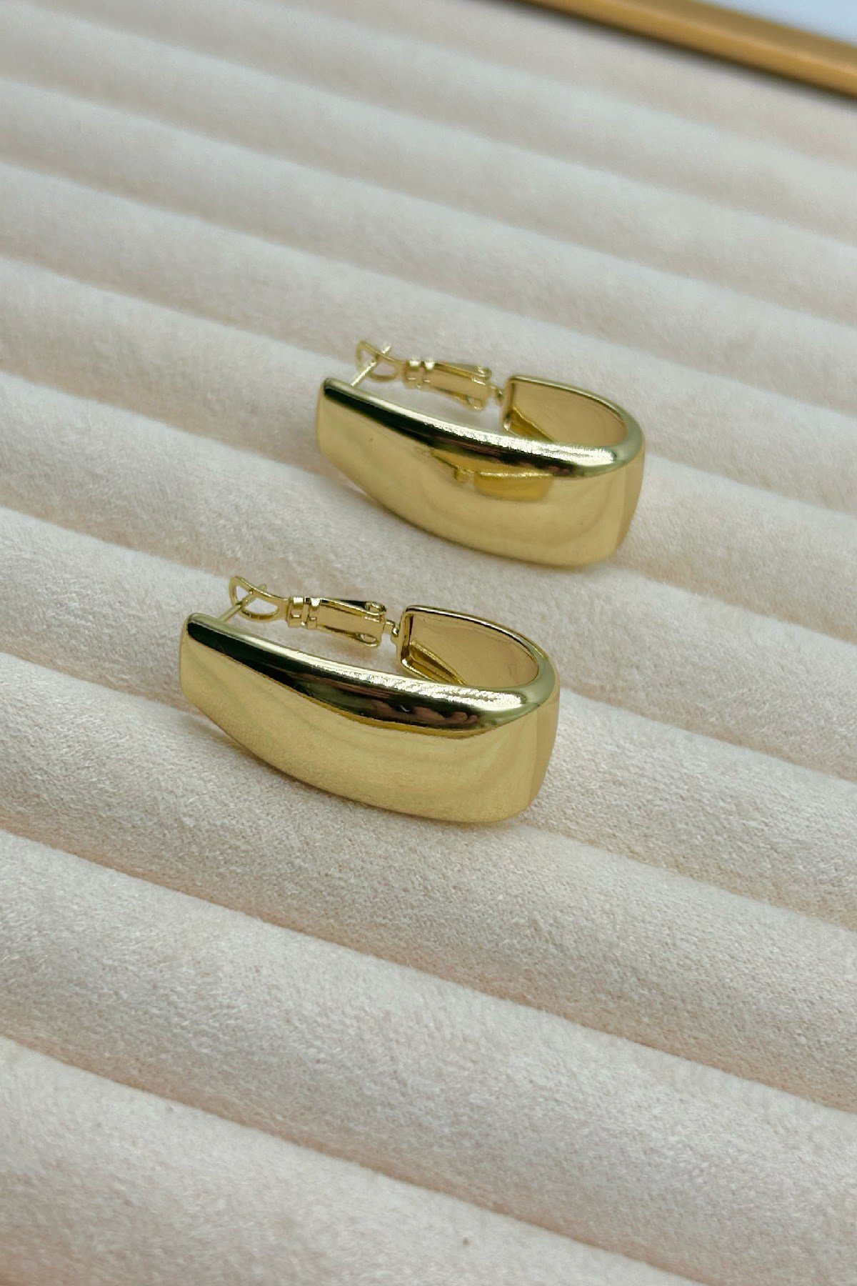 Özel Seri Basic Kadın Küpe (3,5 cm) - 14K Altın Kaplama (Birinci Sınıf Kalite/Kararmaz/Paslanmaz)