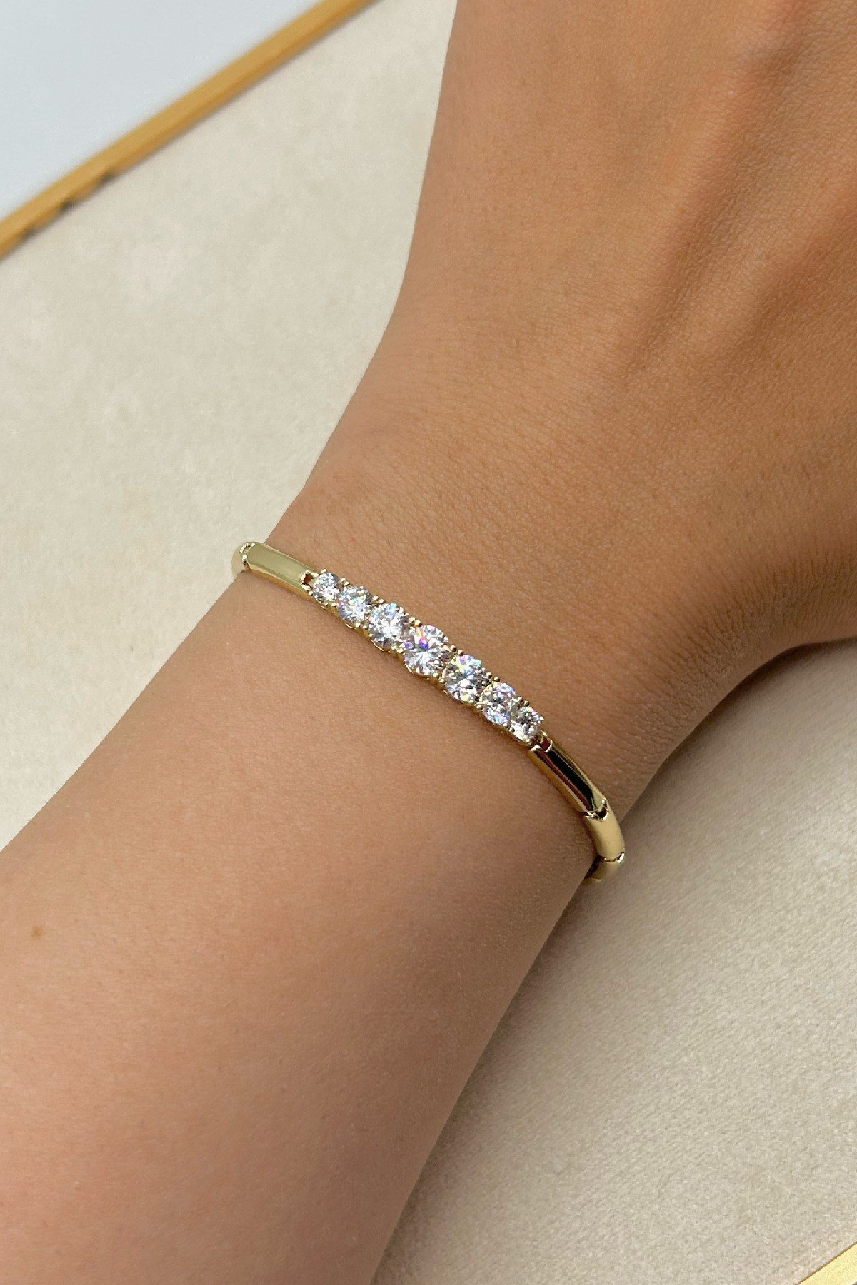 Özel Seri Pırlanta Görünümlü 14K Altın Kaplama Bileklik-18cm+1cm(1. Sınıf Kalite/Kararmaz/Paslanmaz)