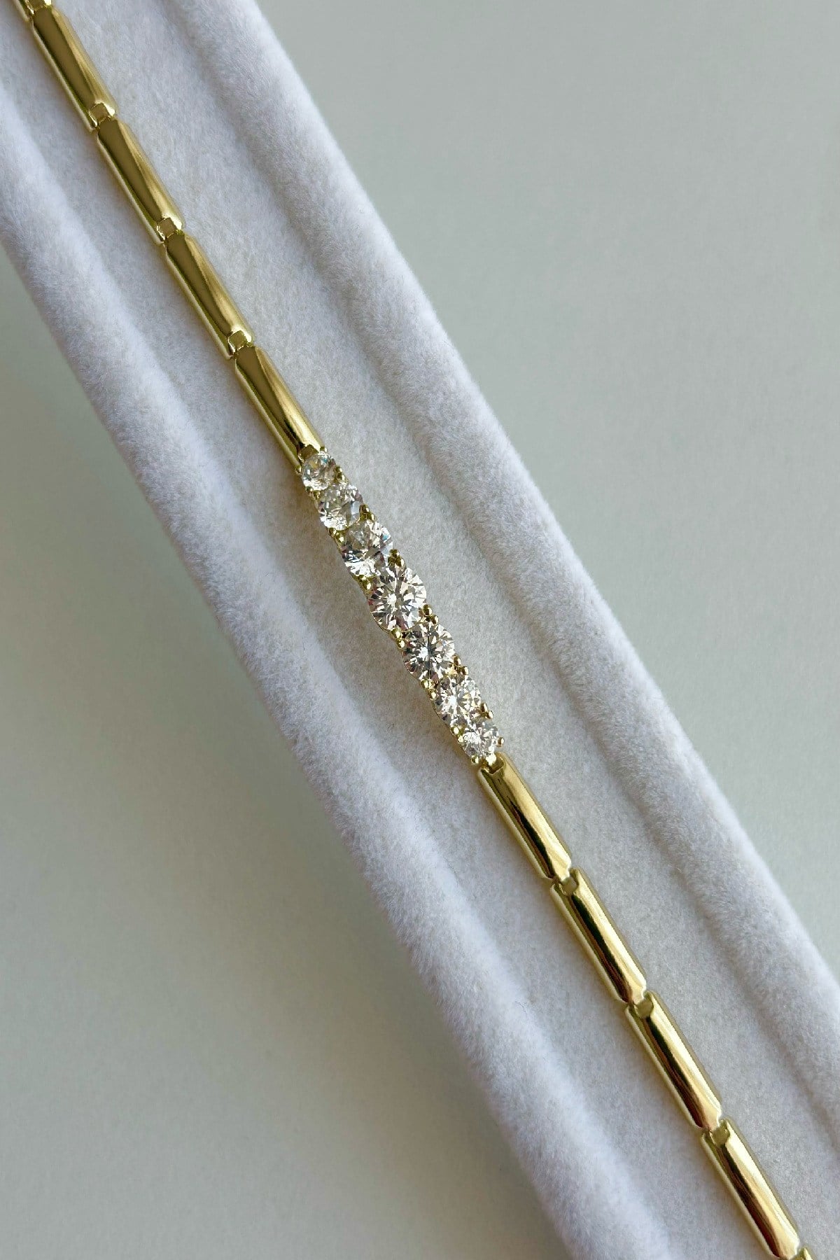 Özel Seri Pırlanta Görünümlü 14K Altın Kaplama Bileklik-18cm+1cm(1. Sınıf Kalite/Kararmaz/Paslanmaz)