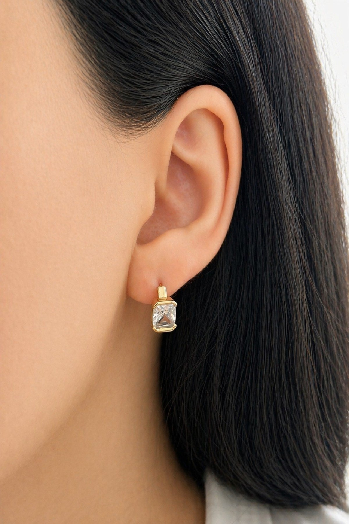 Özel Seri Tek Taşlı Kadın Küpe - 14K Gold Renk (Birinci Sınıf Kalite/Kararmaz/Paslanmaz)