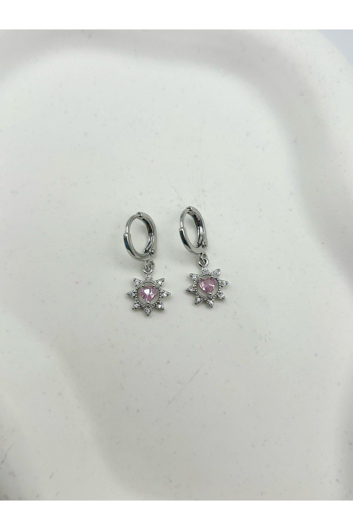 Pembe Kalpli Kadın Küpe Seti - Gold ve Gümüş Renk Seçenekleriyle