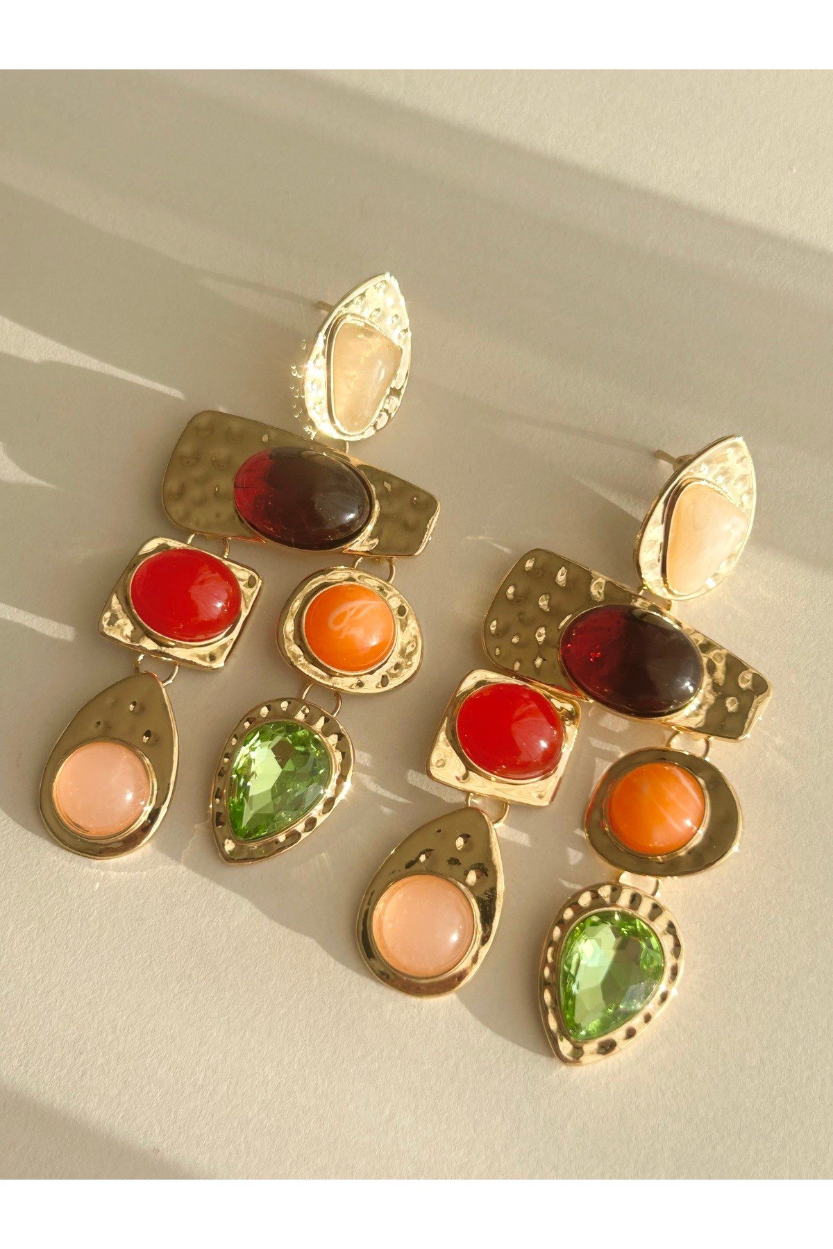 Renkli Taşlı Sallantılı Şık Kadın Küpe (7 cm)