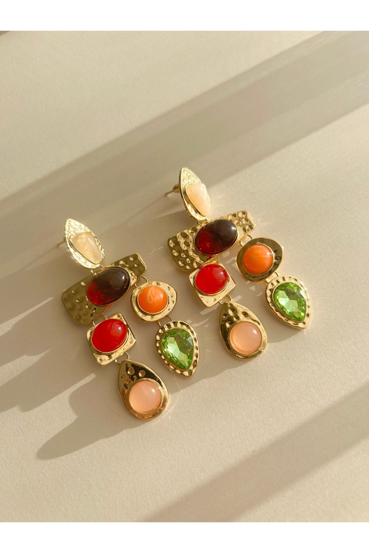 Renkli Taşlı Sallantılı Şık Kadın Küpe (7 cm)