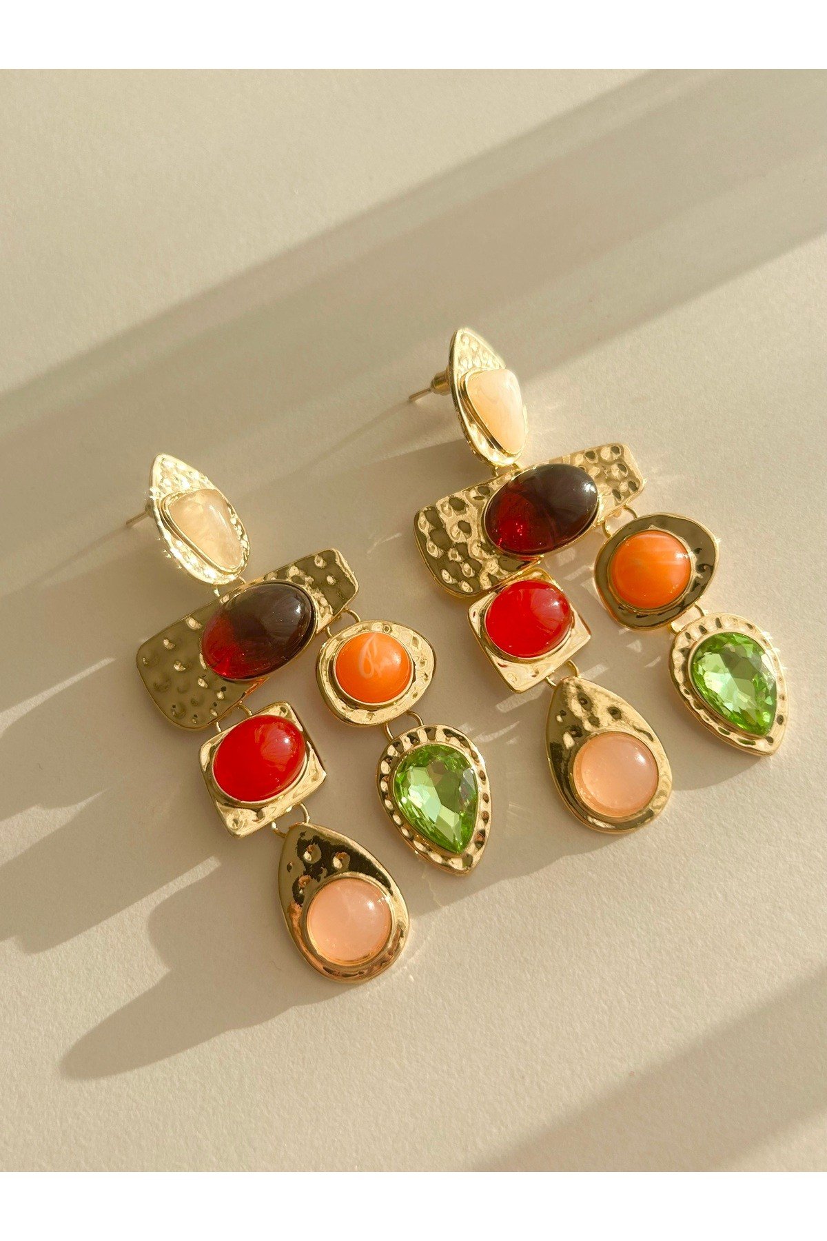 Renkli Taşlı Sallantılı Şık Kadın Küpe (7 cm)