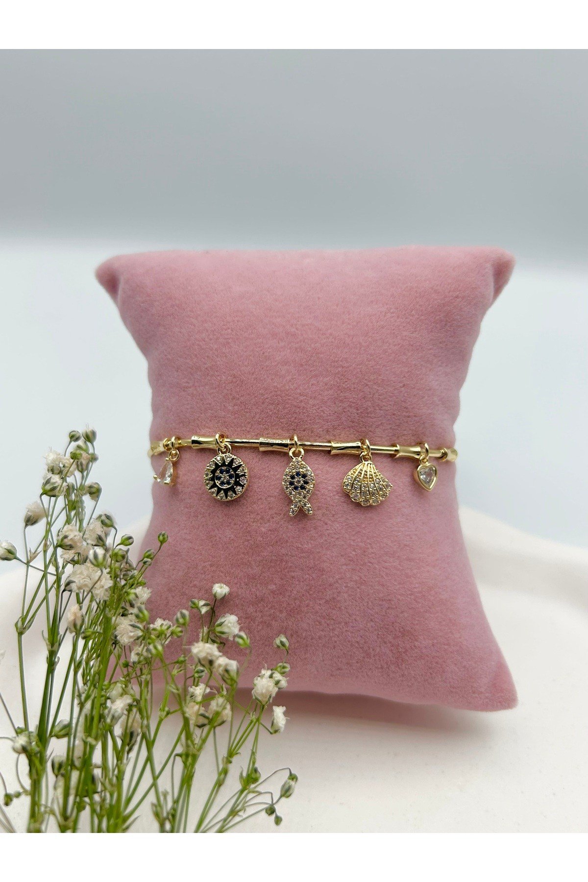 Şans ve Nazar Temalı Charmlı Kadın Bileklik (Gümüş ve Gold Renk) - Bileğe Göre Ayarlanabilir