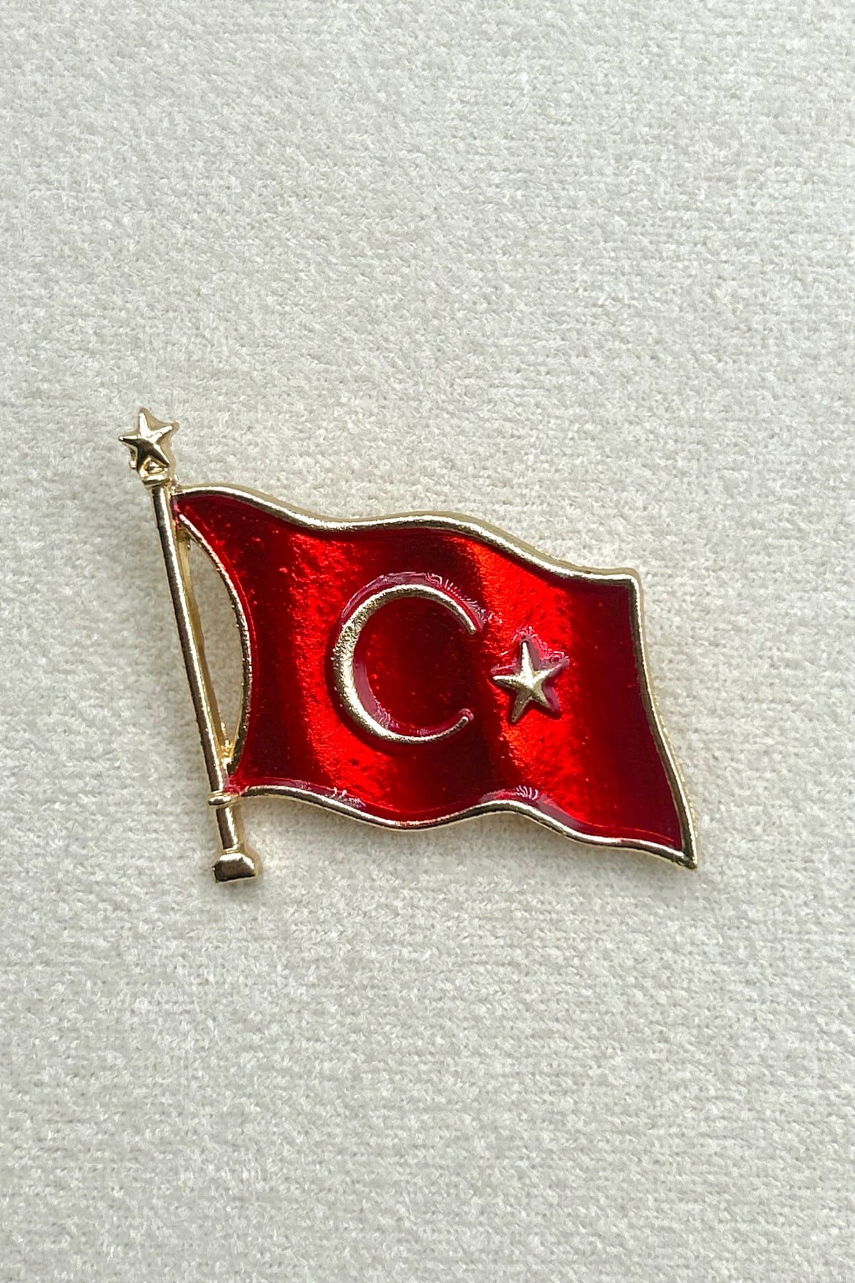 Türk Bayraklı Broş/Rozet (3 cm- 3,5 cm) - Çanta, Şapka, Ceket, Eşarp ve Yaka'da Kullanılabilir