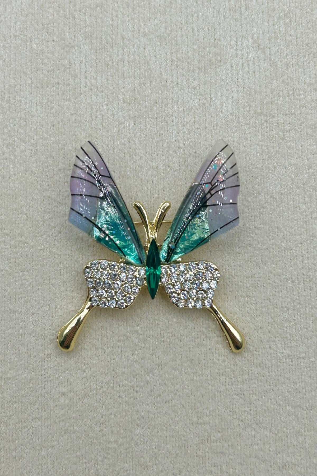 Yeşil Kanatlı Kristal Taşlı Kelebekli Yaka Broşu (4cm) - Çanta, Eşarp, Şapka ve Yaka'da Kullanılabilir