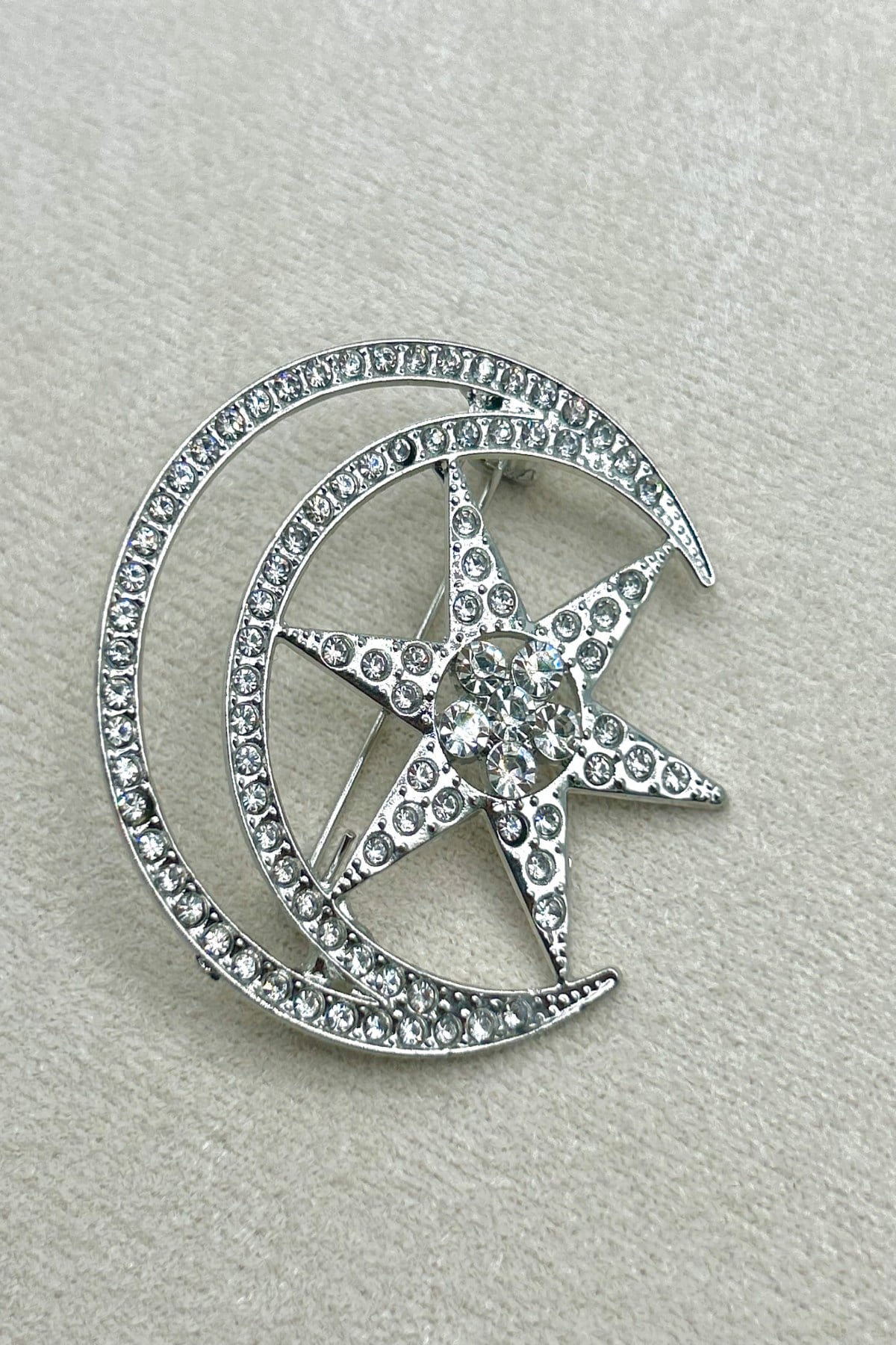 Zirkon Taşlı Ay Yıldız Kadın Broş (5 cm) - Çanta, Ceket, Eşarp ve Yaka'da Kullanılabilir