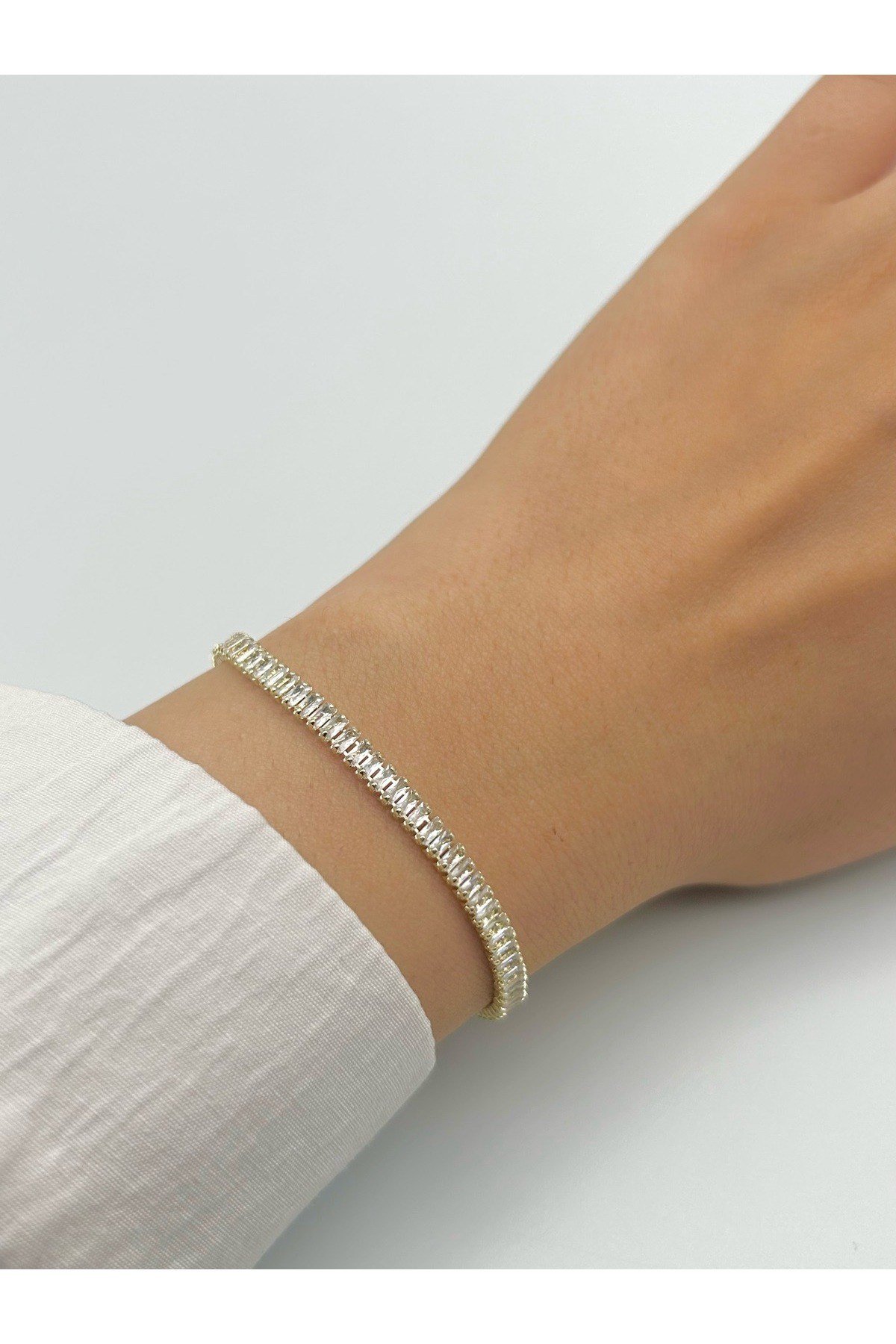 Zirkon Taşlı Su Yolu Zarif Kadın Çelik Bileklik - Kararmaz - (17-19 cm) - Gold ve Gümüş Renk