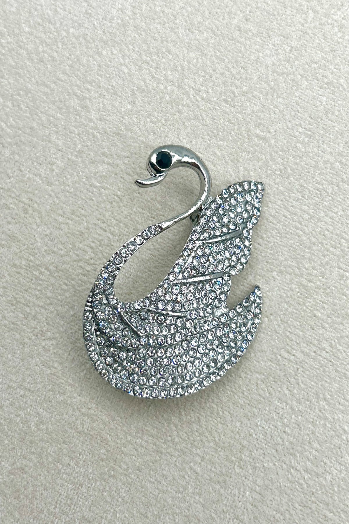 Zirkon Taşlı Zarif Kuğu Model Kadın Broş (4,5 cm) - Ceket, Çanta, Yaka ve Eşarp'ta Kullanılabilir