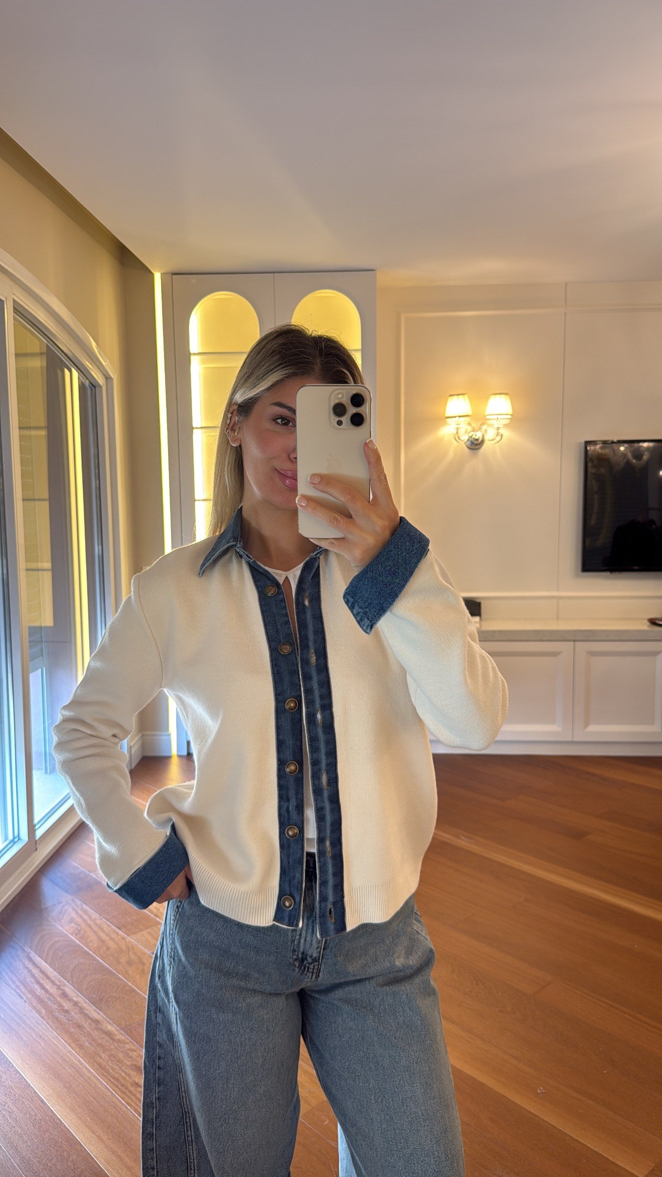Denim Detaylı Krem Hırka