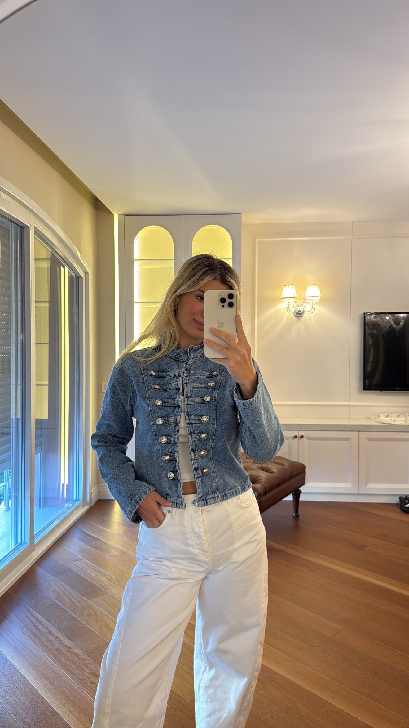 Düğme Detaylı Dik Yaka Kot Ceket