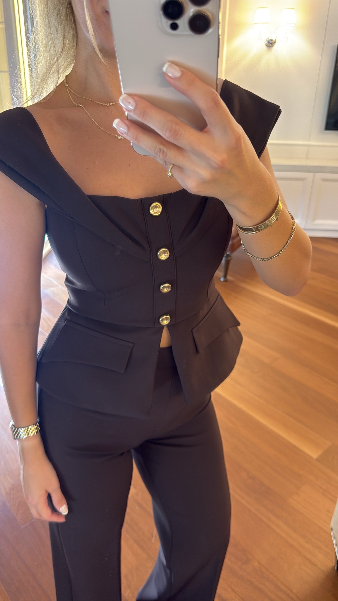 Düğme Detaylı Tasarım Bluz Pantolon Takım 