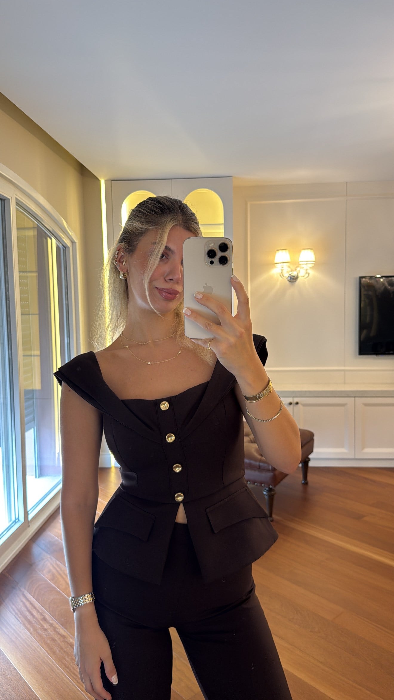 Düğme Detaylı Tasarım Bluz Pantolon Takım 