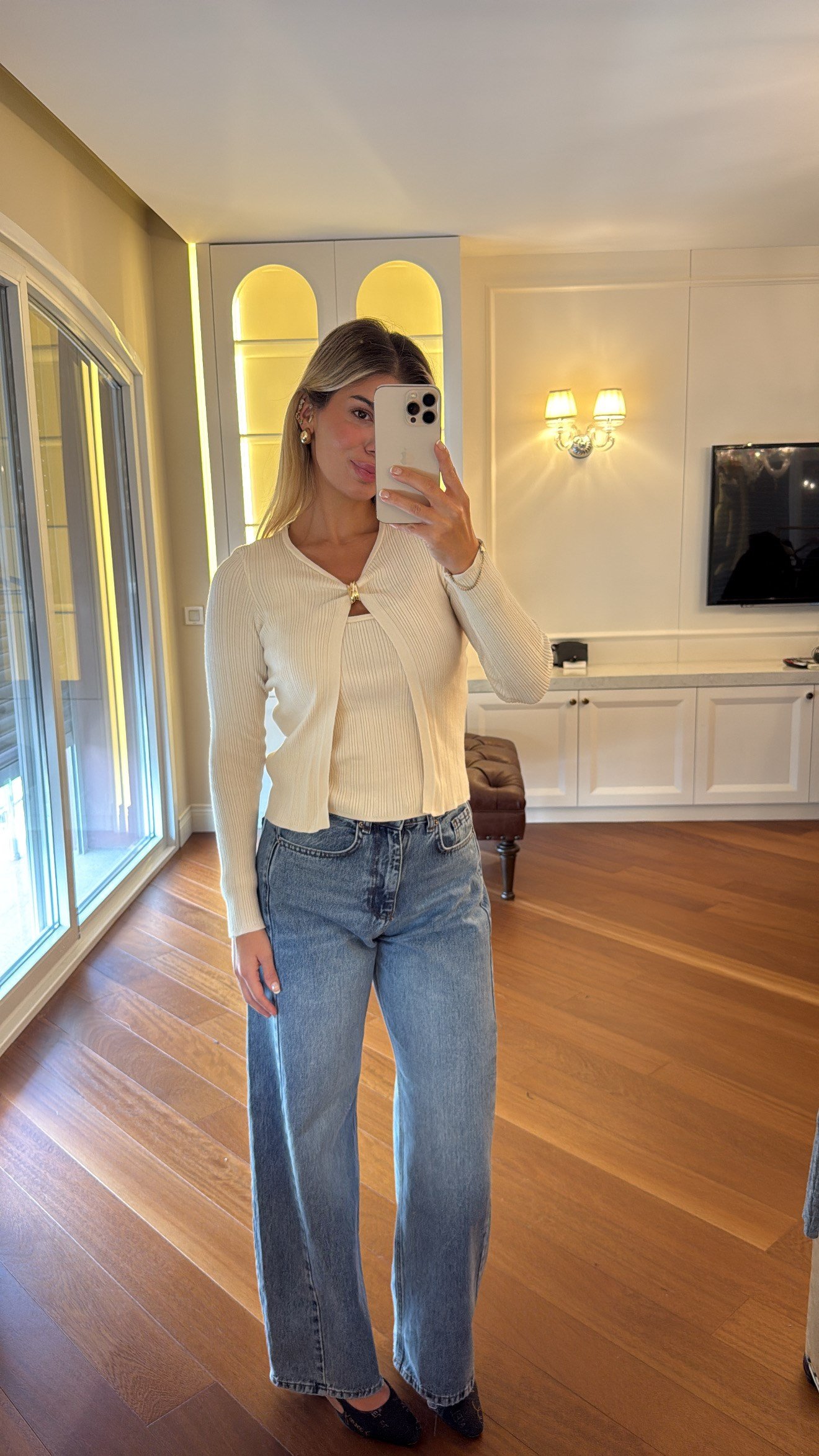 Straight Fit Jean