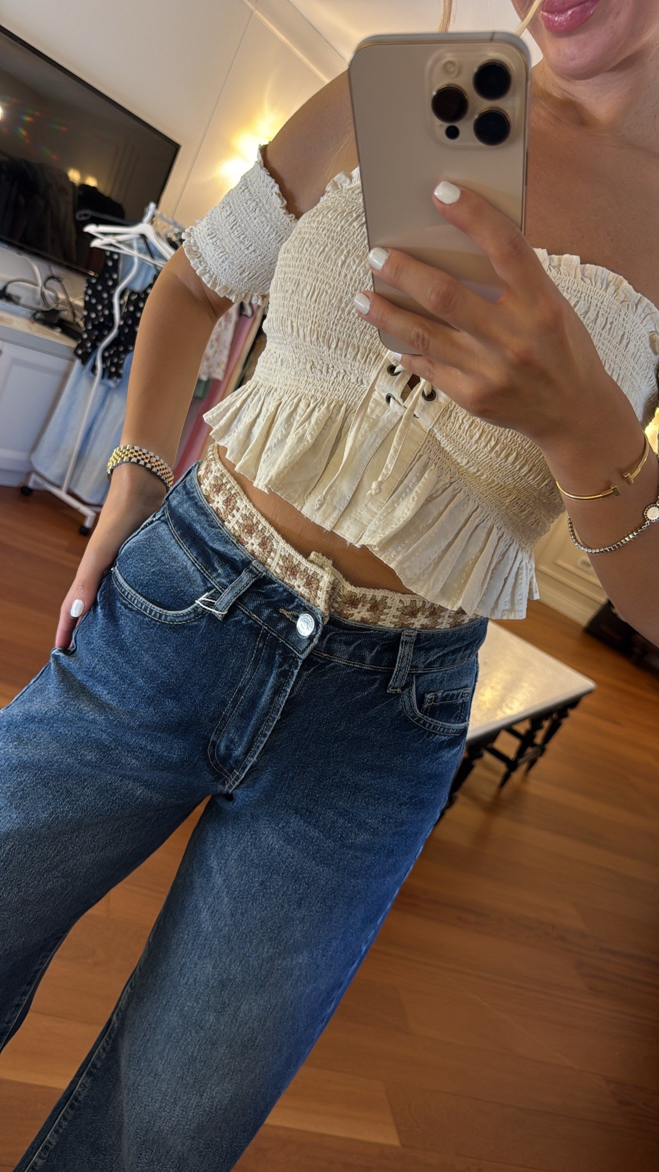 Zr Bel Detaylı Toparlayıcı Jean