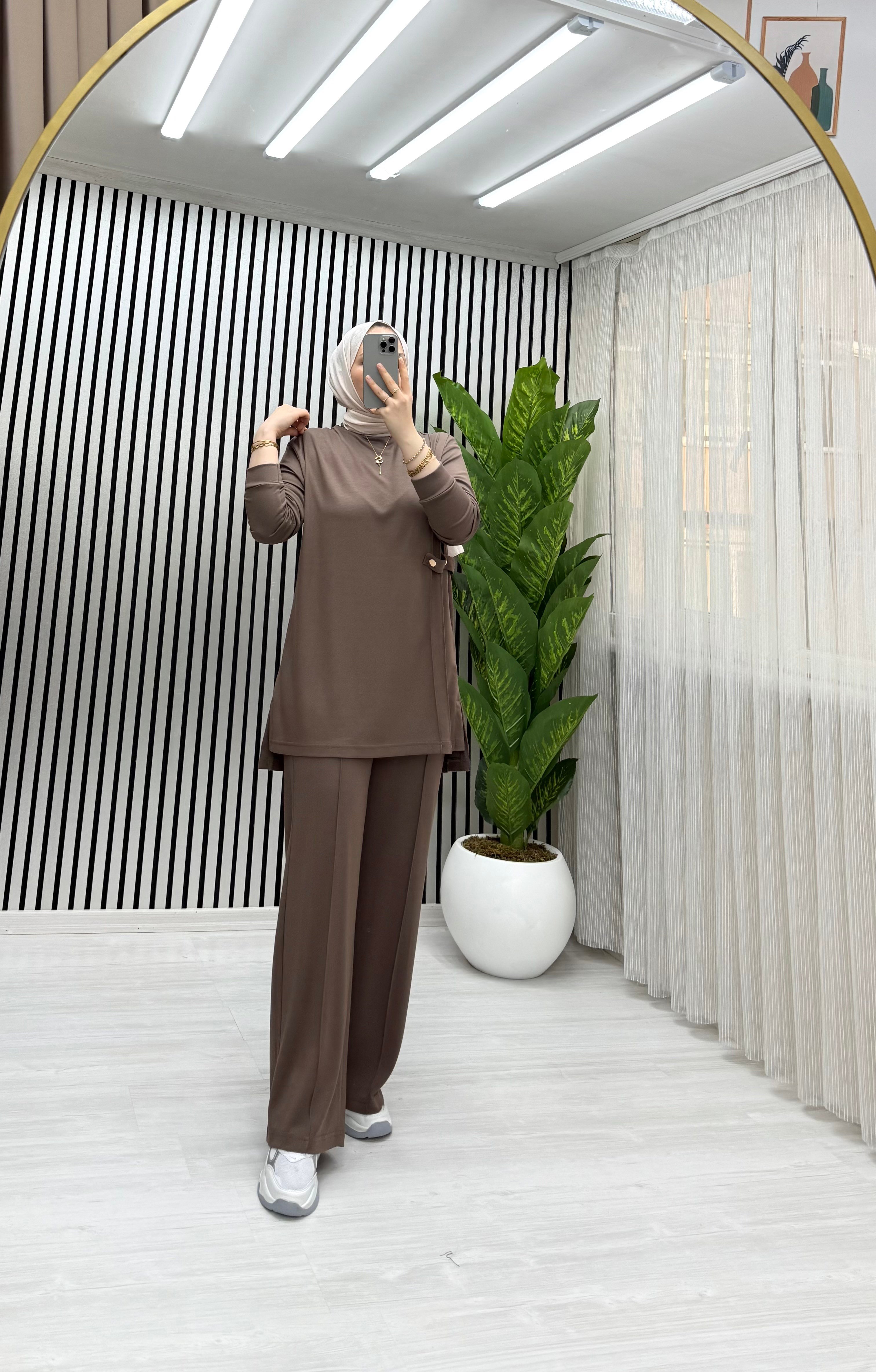LİO YANDAN ÇITLI TAKIM KOYU BEJ 0030 