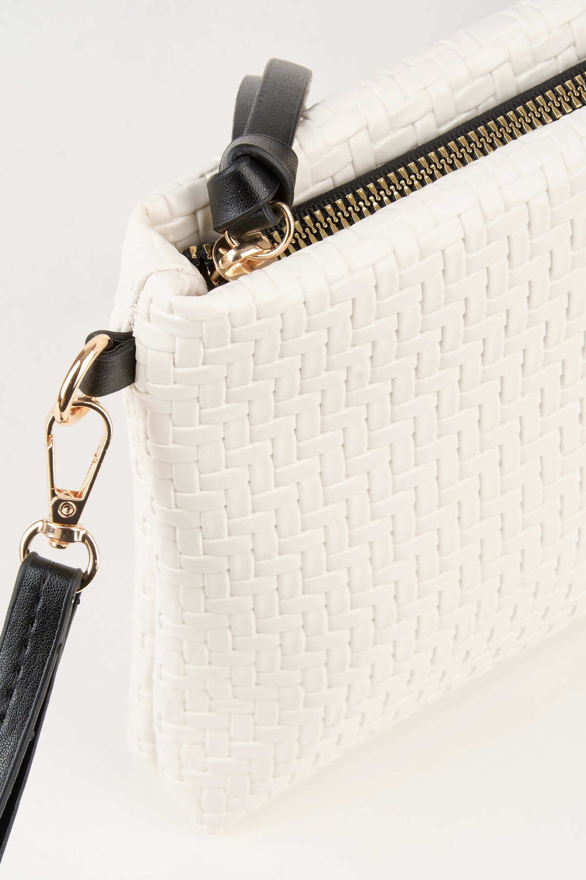 Kadın Bellis Örgü Beyaz Astarlı Suni Deri Bilek Askılı Portföy El Ve Clutch Çanta
