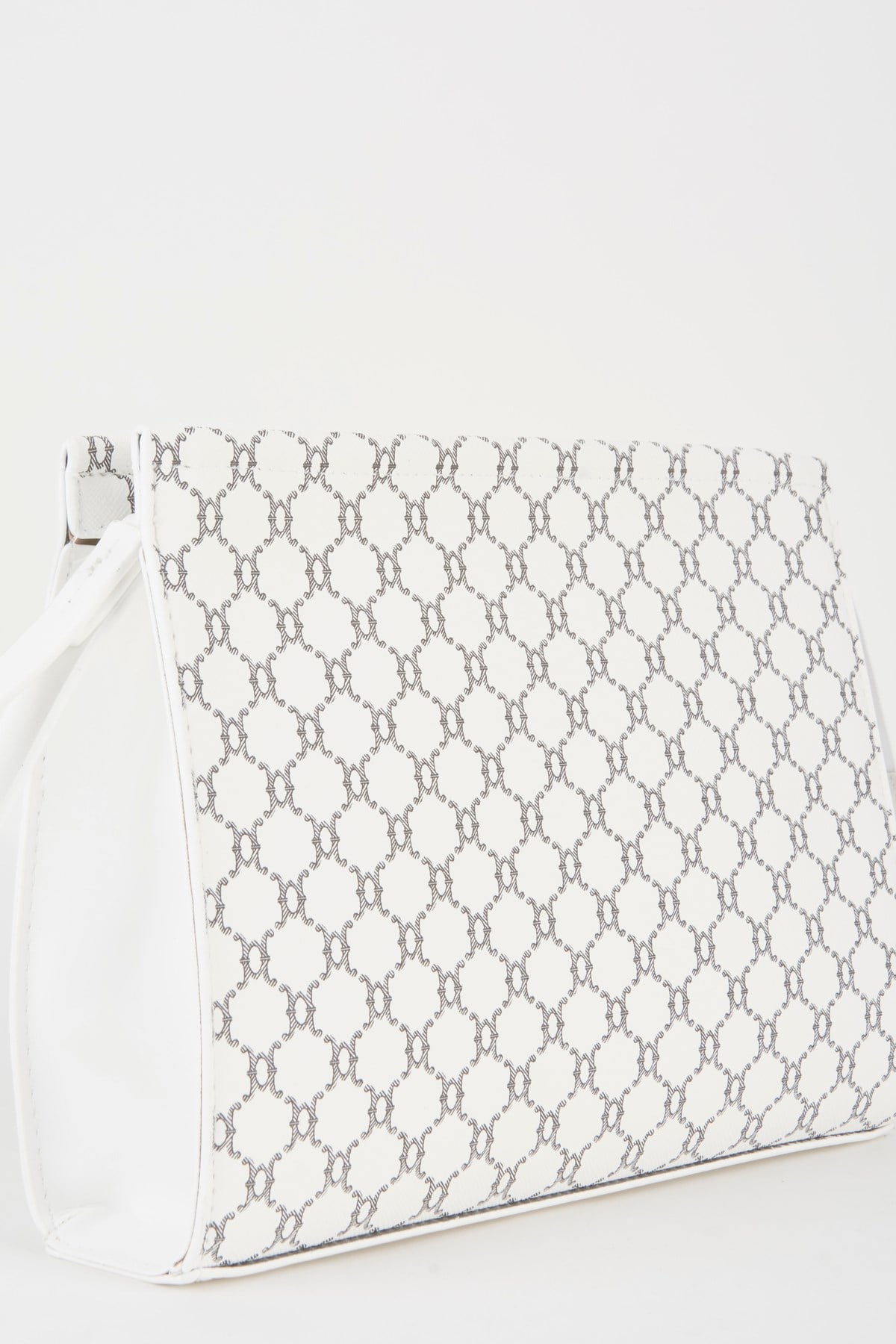 Kadın Petunya Desenli Beyaz Astarlı Suni Deri Bilek Askılı Portföy El Ve Clutch Çanta
