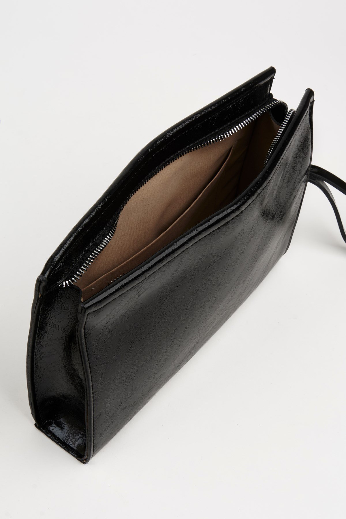 Kadın Petunya Siyah Astarlı Suni Deri Bilek Askılı Portföy El Ve Clutch Çanta